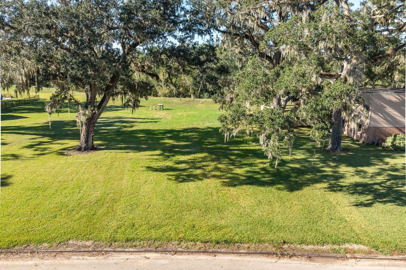 Real estate property located at 2232 Ridgewood, Brazoria, Columbia Lakes Sec 1-2-3-4-5, West Columbia, TX, US