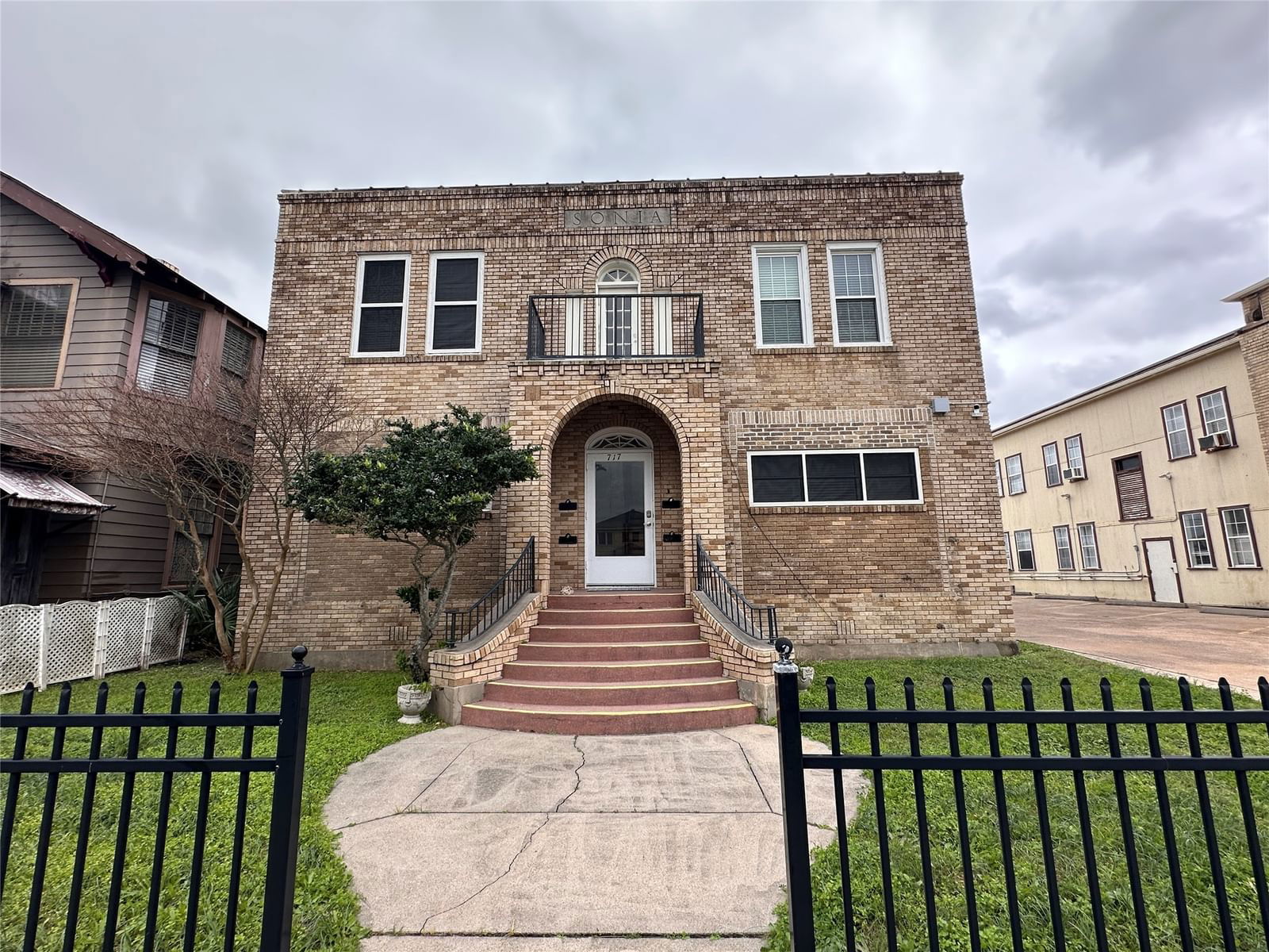 Real estate property located at 717/725 Broadway Street, Galveston, Galveston Townsite, Galveston, TX, US