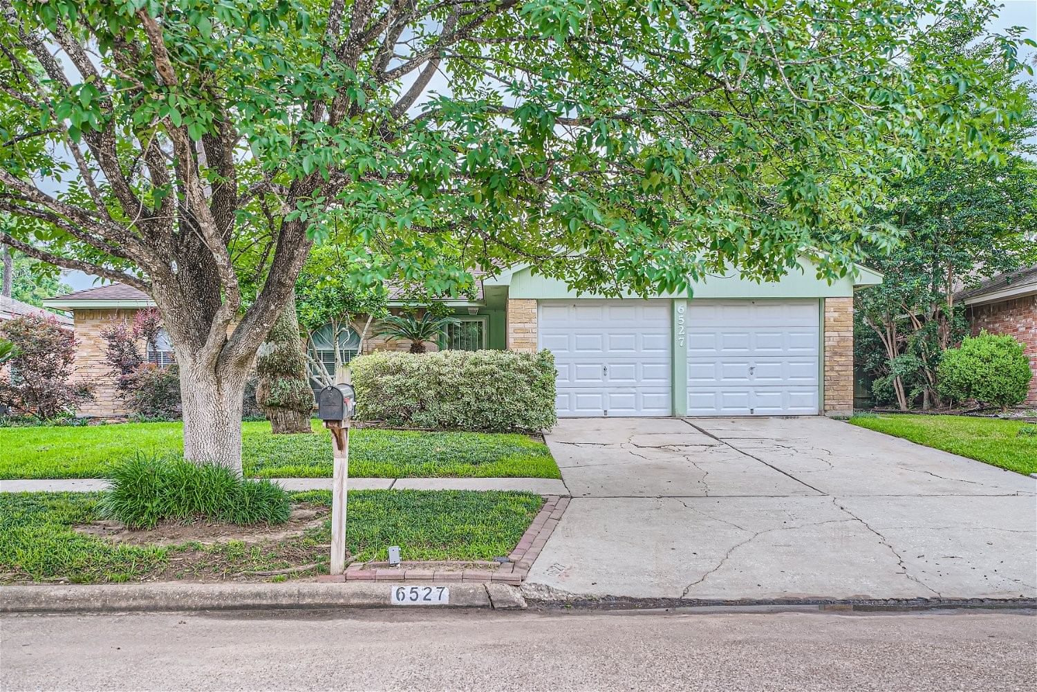 Real estate property located at 6527 Archgate, Harris, Greengate Place, Spring, TX, US