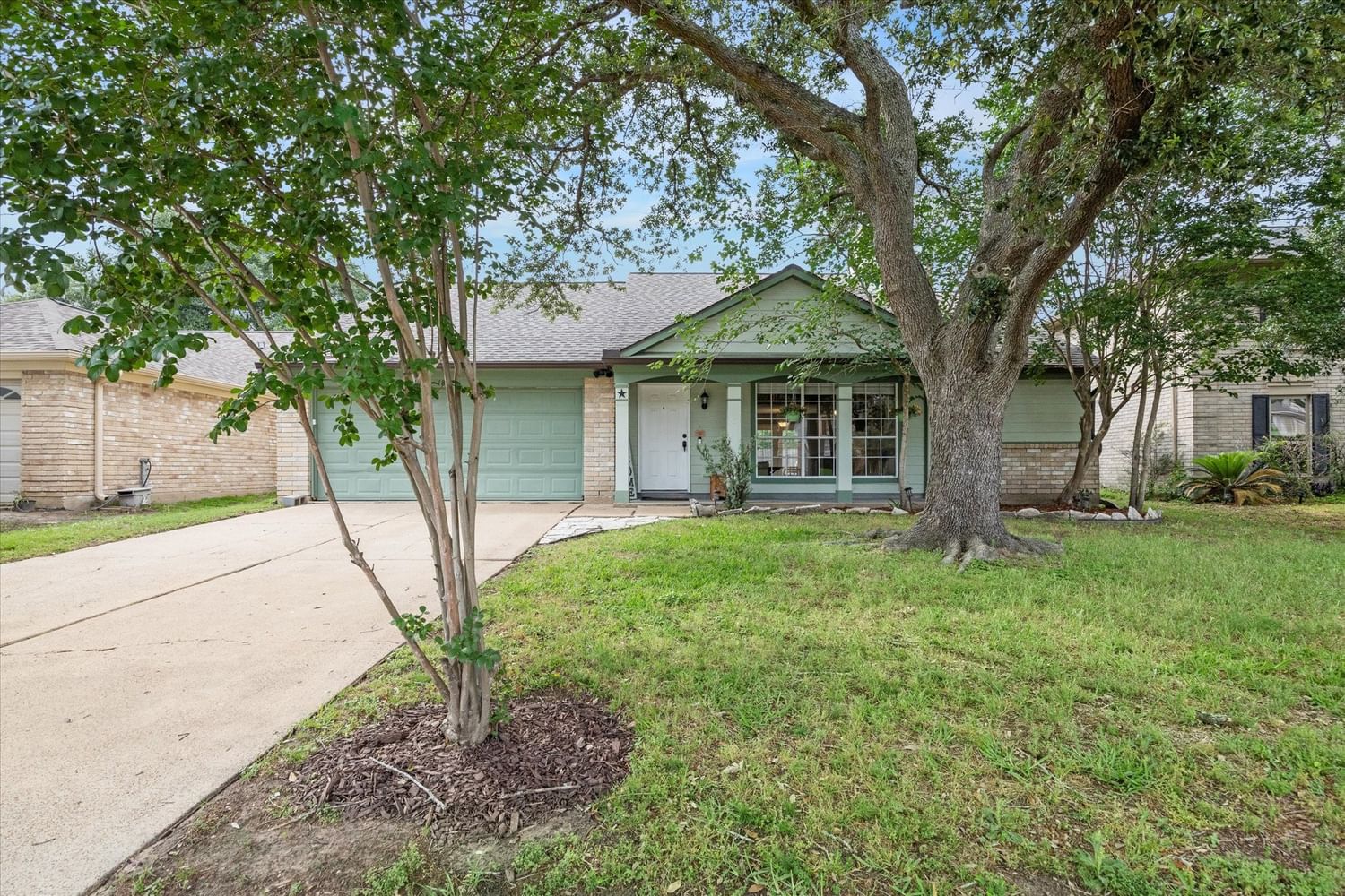 Real estate property located at 18154 Brooknoll, Harris, Windsong, Houston, TX, US