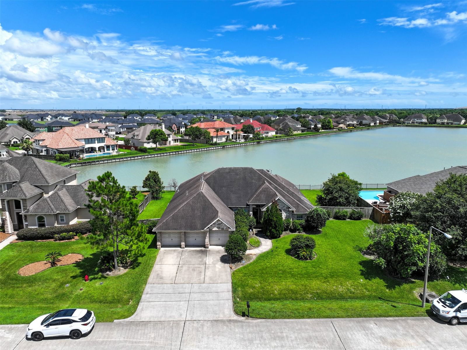 Real estate property located at 2207 Lakeway, Galveston, The Lakes At San Joaquin, Friendswood, TX, US