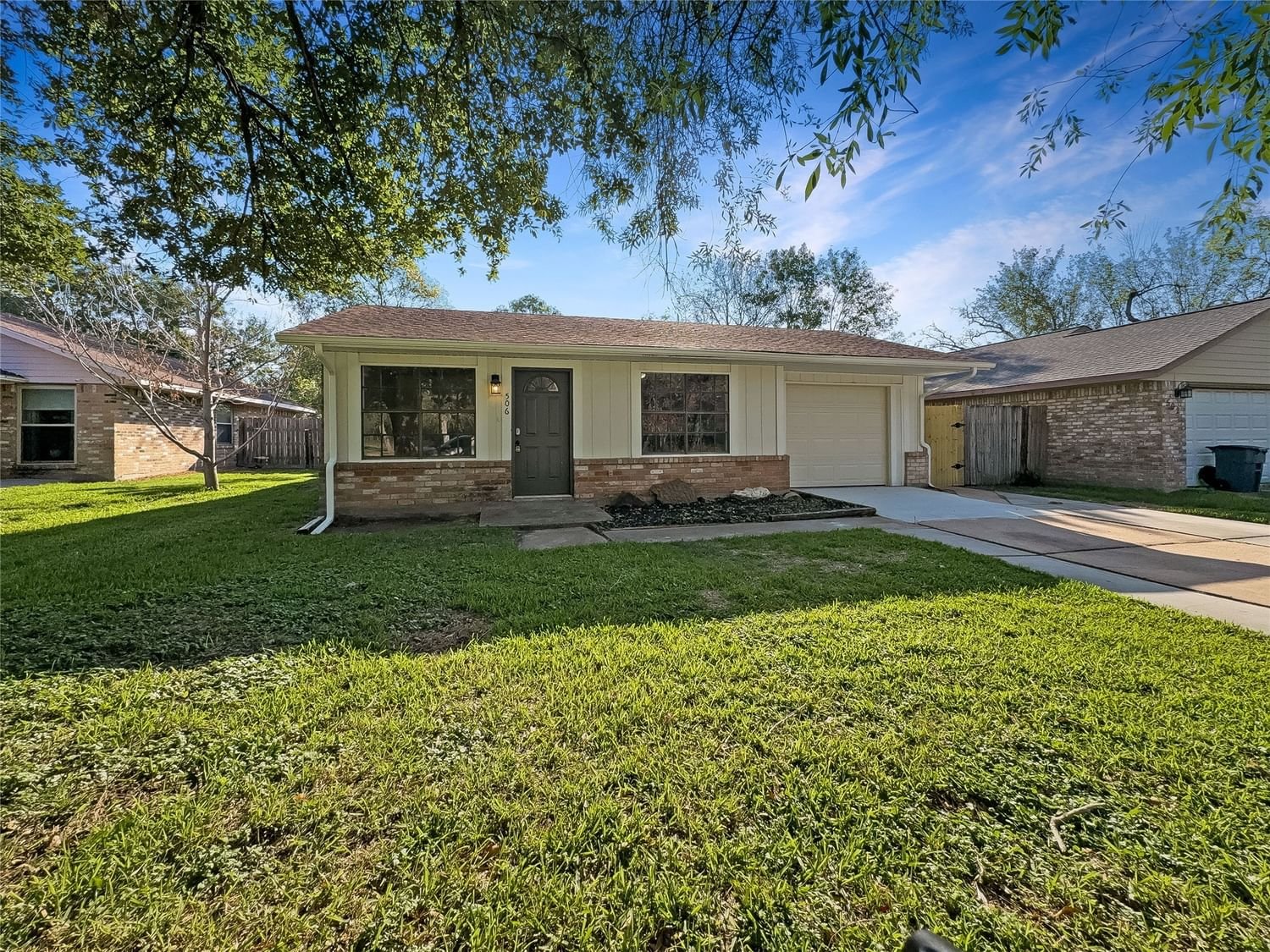 Real estate property located at 506 14th, Harris, La Porte, TX, US