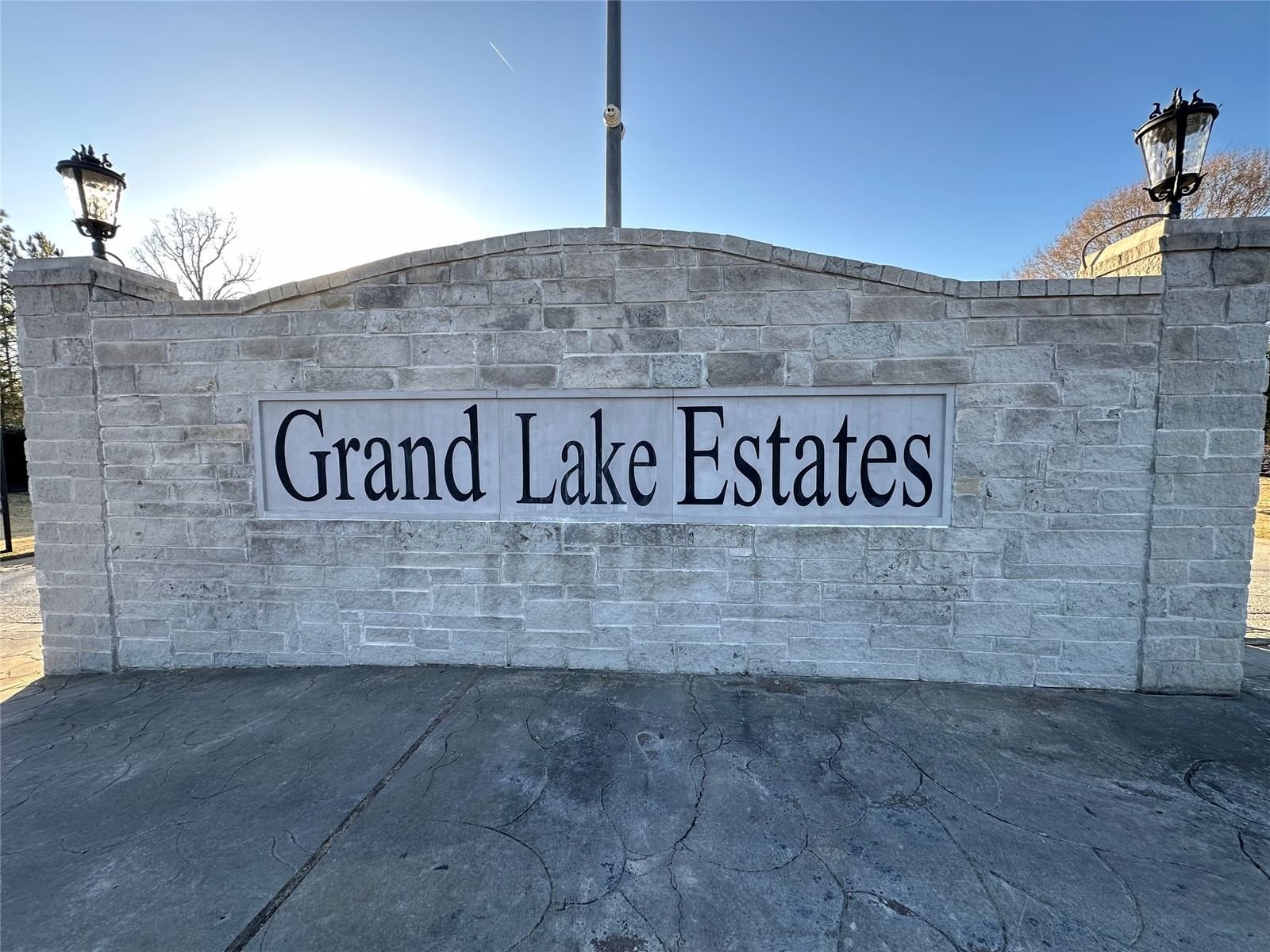 Real estate property located at 8911 Grand Lake Estates, Montgomery, Grand Lake Estates 08, Montgomery, TX, US