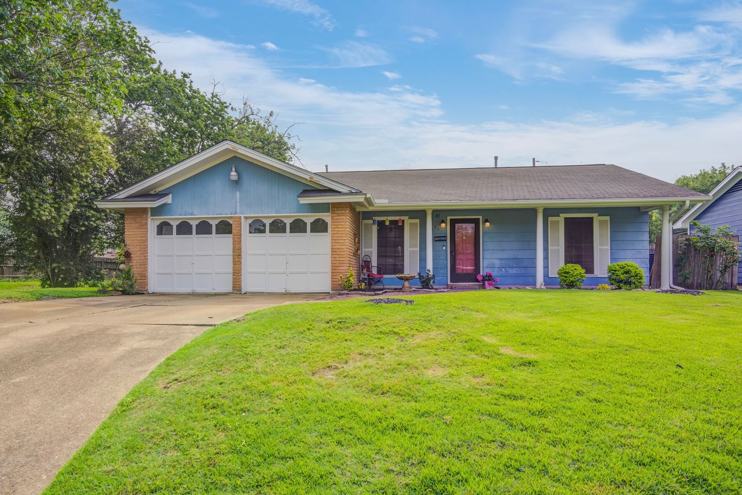 Real estate property located at 801 Busse, Harris, Tanglebriar Sec 04, Pasadena, TX, US