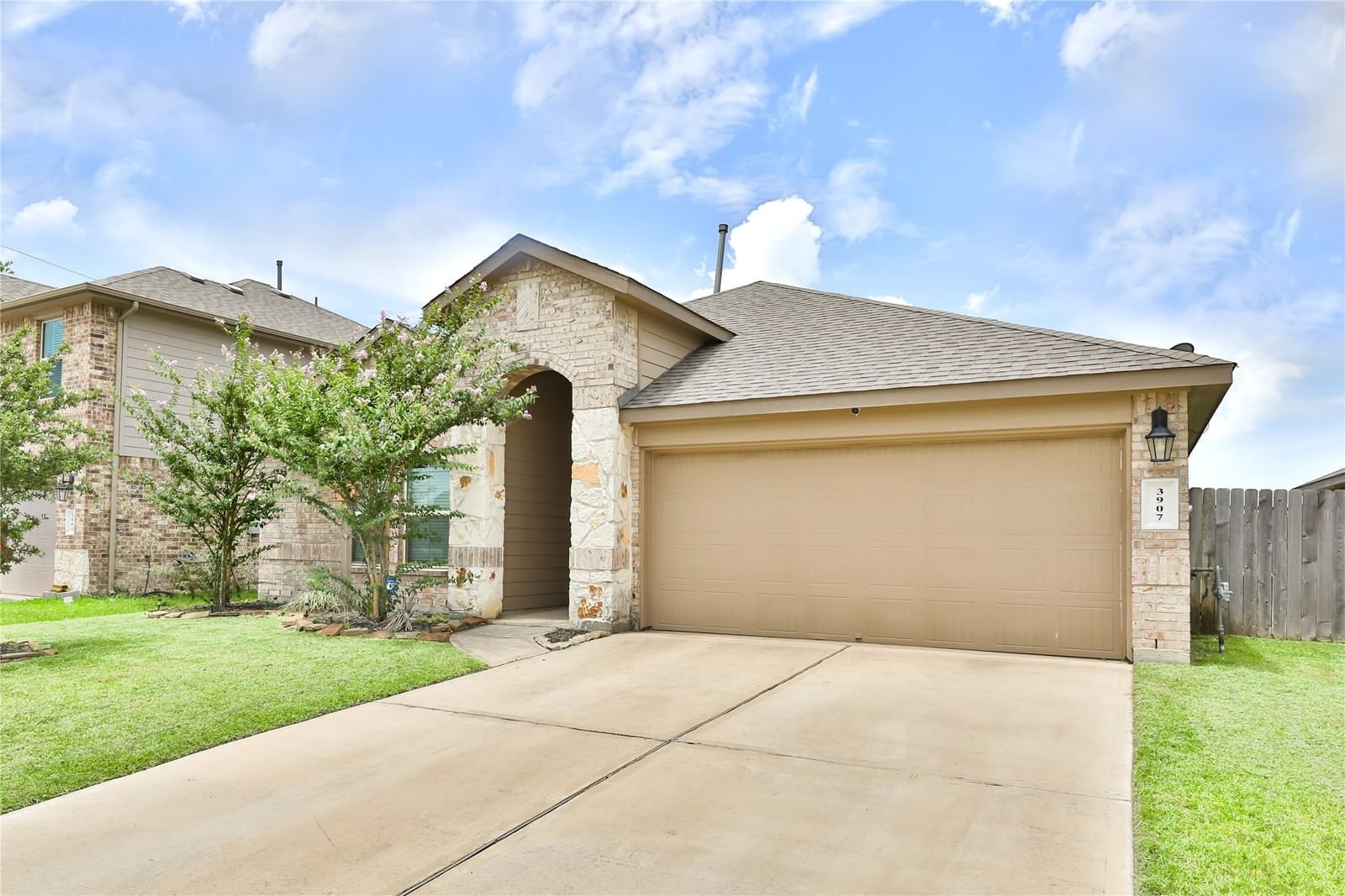 Real estate property located at 3907 Barnacle, Harris, Goose Crk Reserve Sec 3, Baytown, TX, US