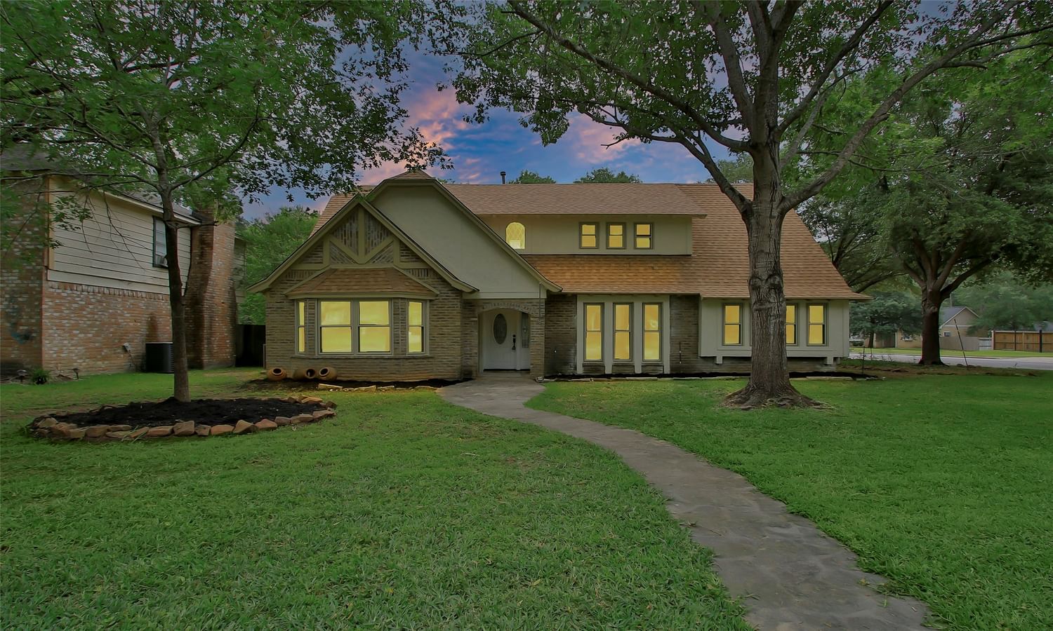 Real estate property located at 213 Prince Of Wales, Montgomery, Rivershire, Conroe, TX, US