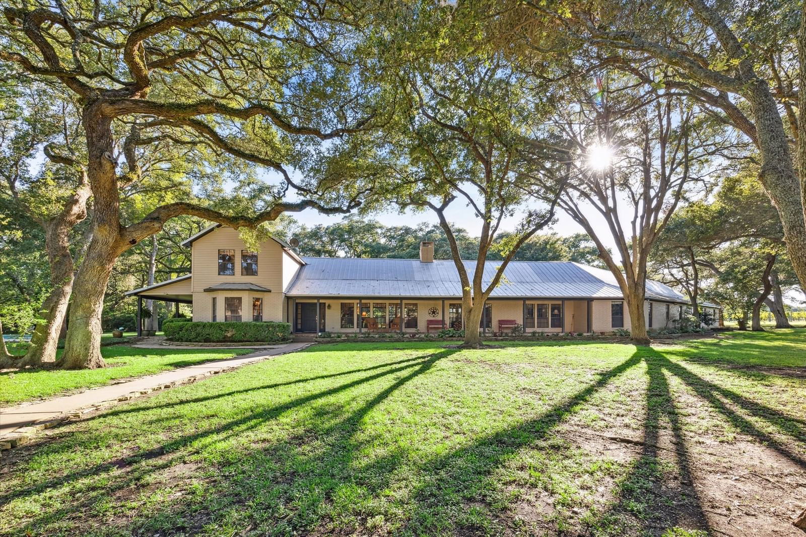Real estate property located at 2727 Leonhardt, Fayette, Round Top, Round Top, TX, US