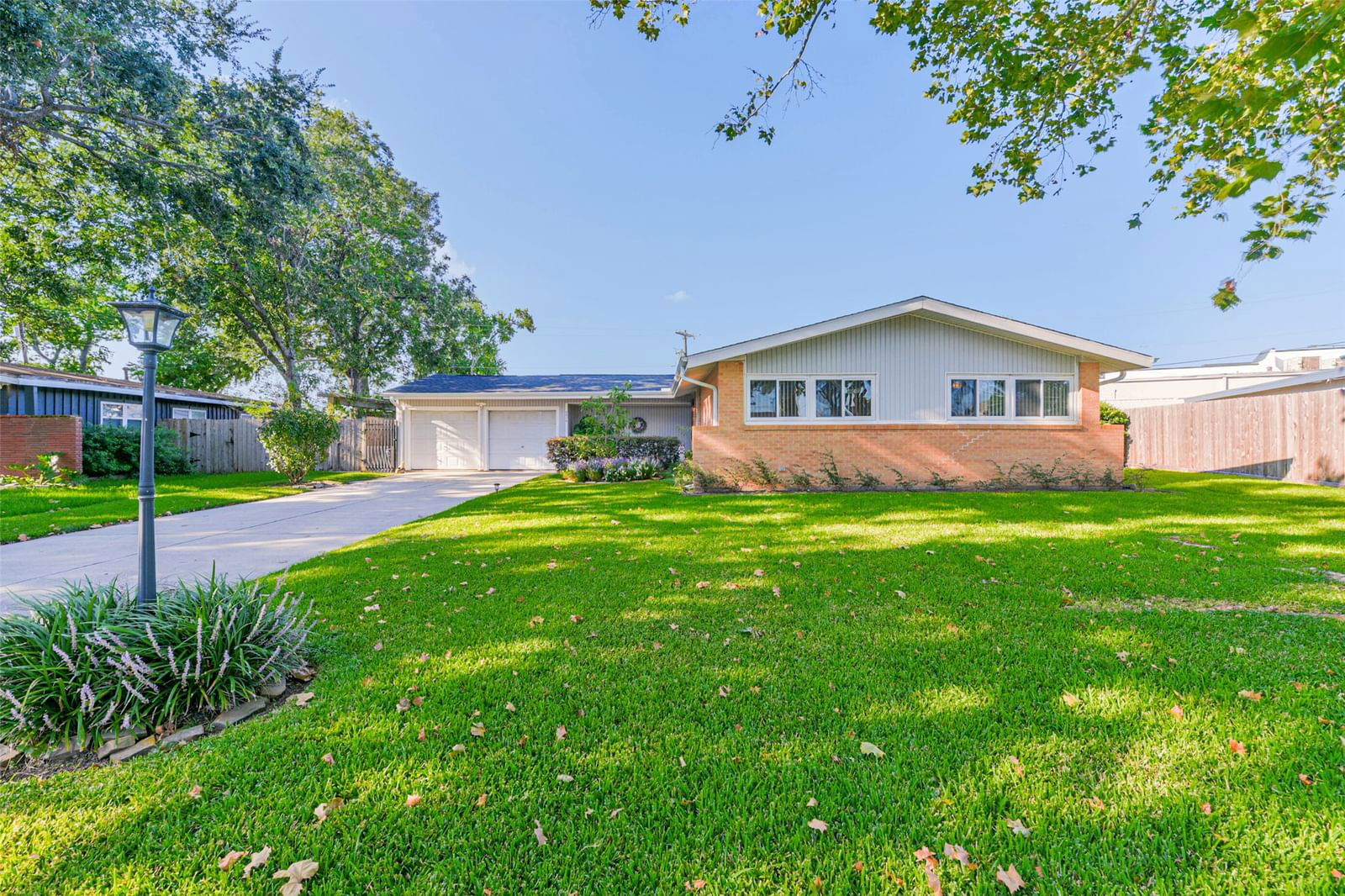 Real estate property located at 2434 Bayou, Galveston, Bayou Brae, League City, TX, US