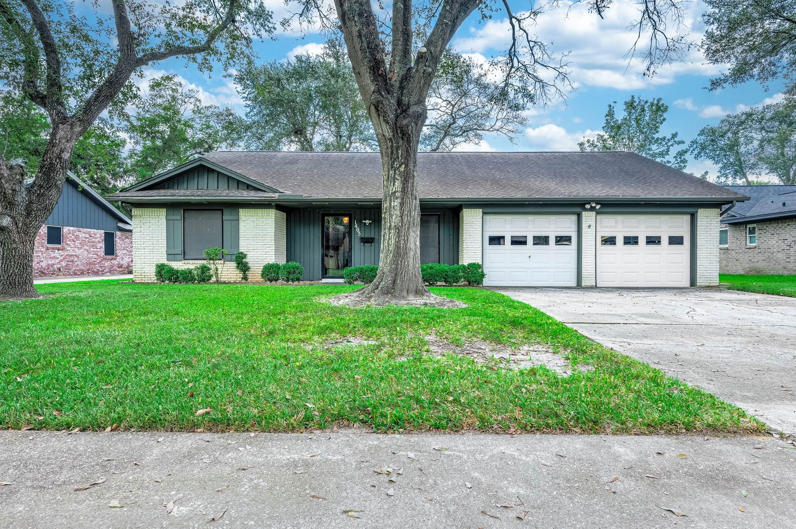 Real estate property located at 1405 Bellaire, Brazoria, Bayou Bend Alvin, Alvin, TX, US