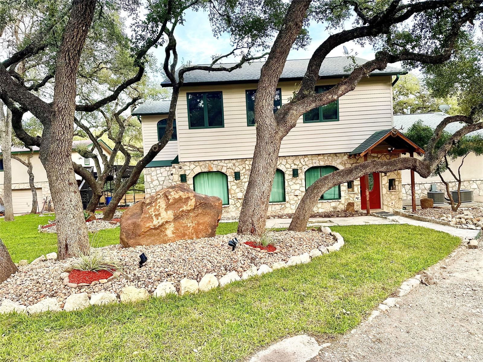 Real estate property located at 19412 Greenhill, Bexar, Grey Forest, Helotes, TX, US