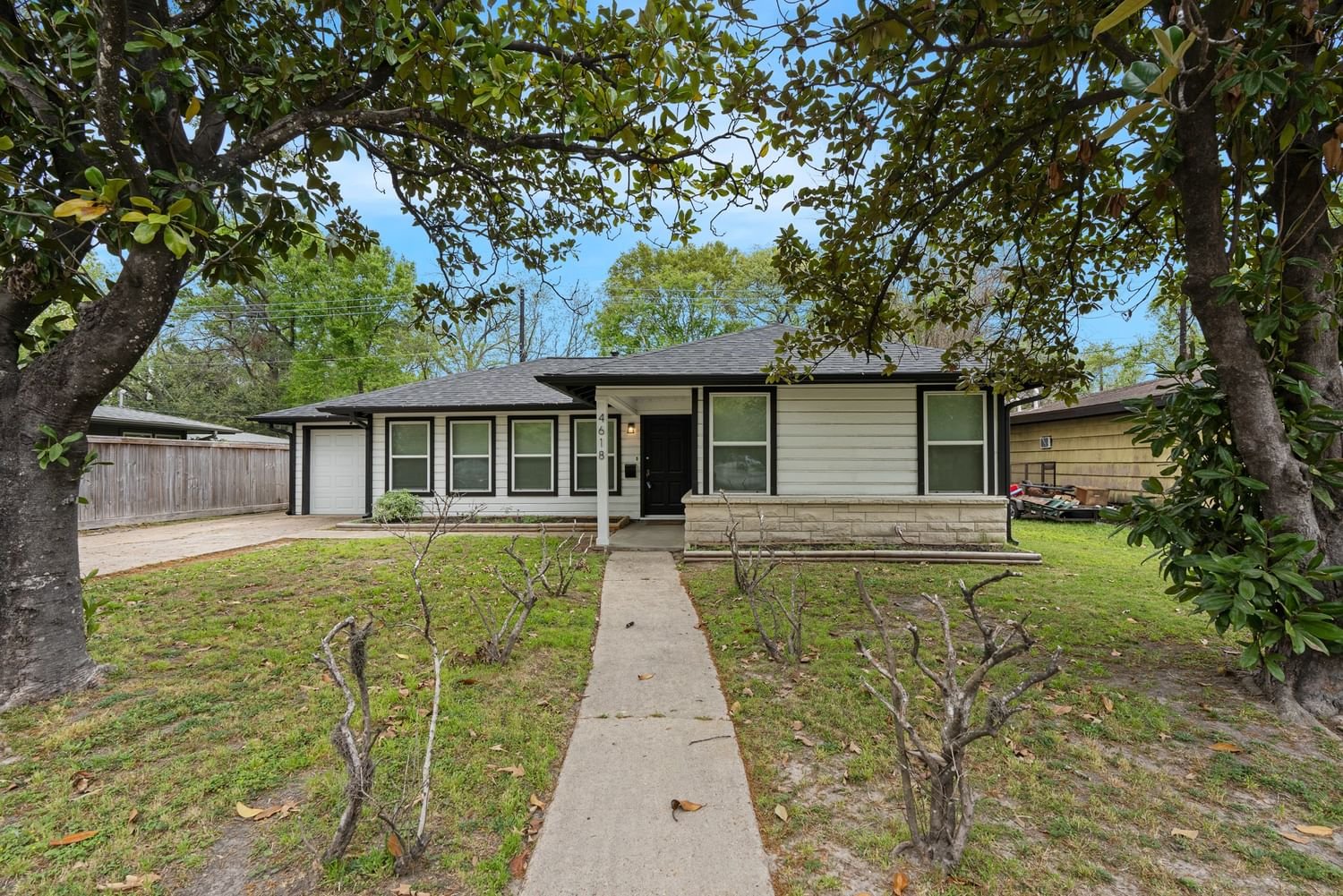 Real estate property located at 4618 Ella, Harris, Oak Forest Sec 03, Houston, TX, US