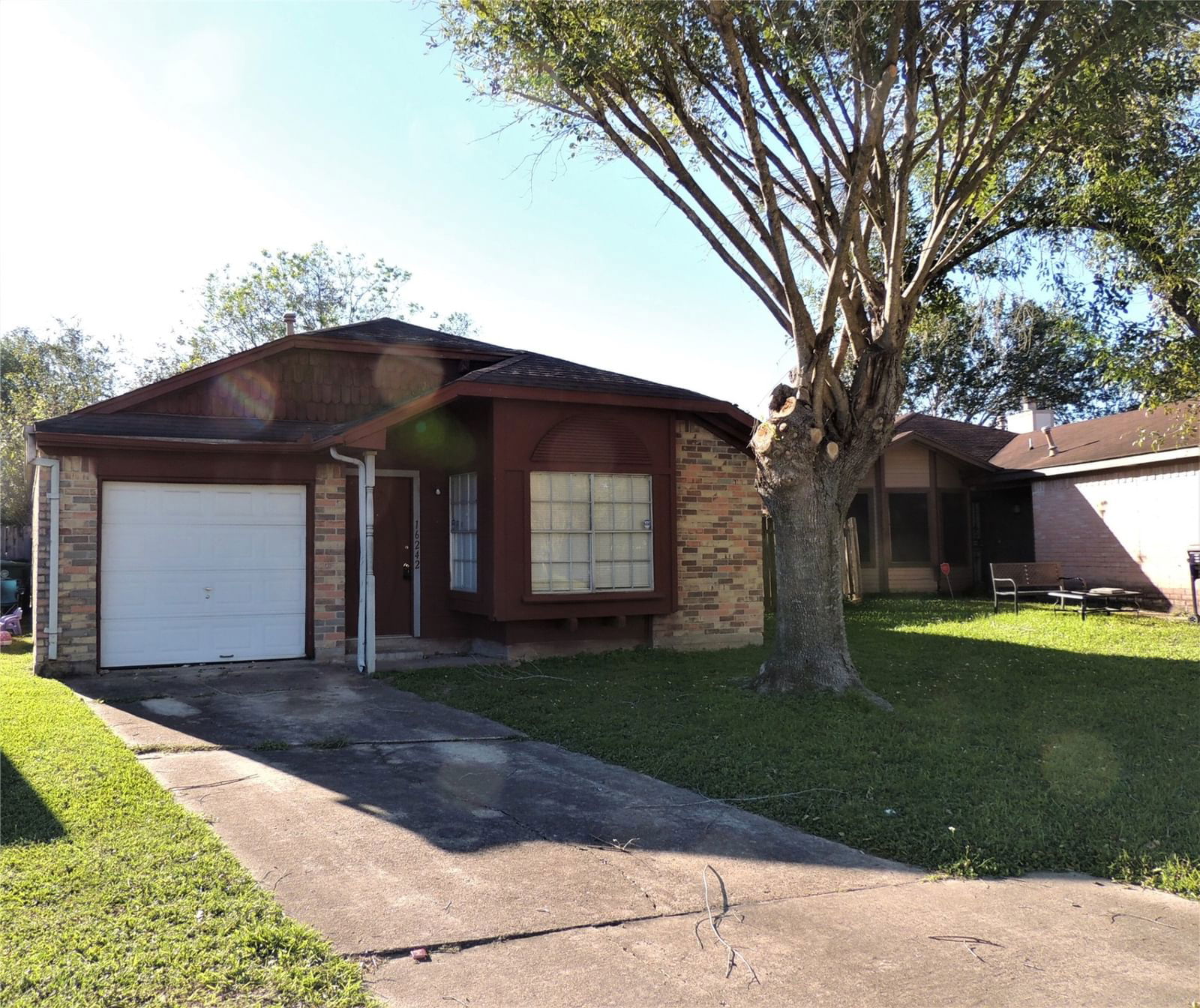 Real estate property located at 16242 Diamond Ridge, Fort Bend, Briar Villa Sec 1, Houston, TX, US