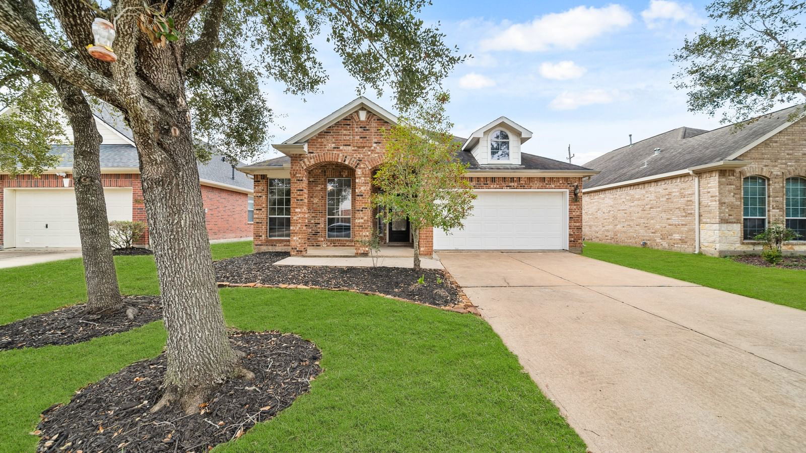 Real estate property located at 13208 Castlewind, Brazoria, Shadow Creek Ranch Sf1-Sf2-Sf3, Pearland, TX, US