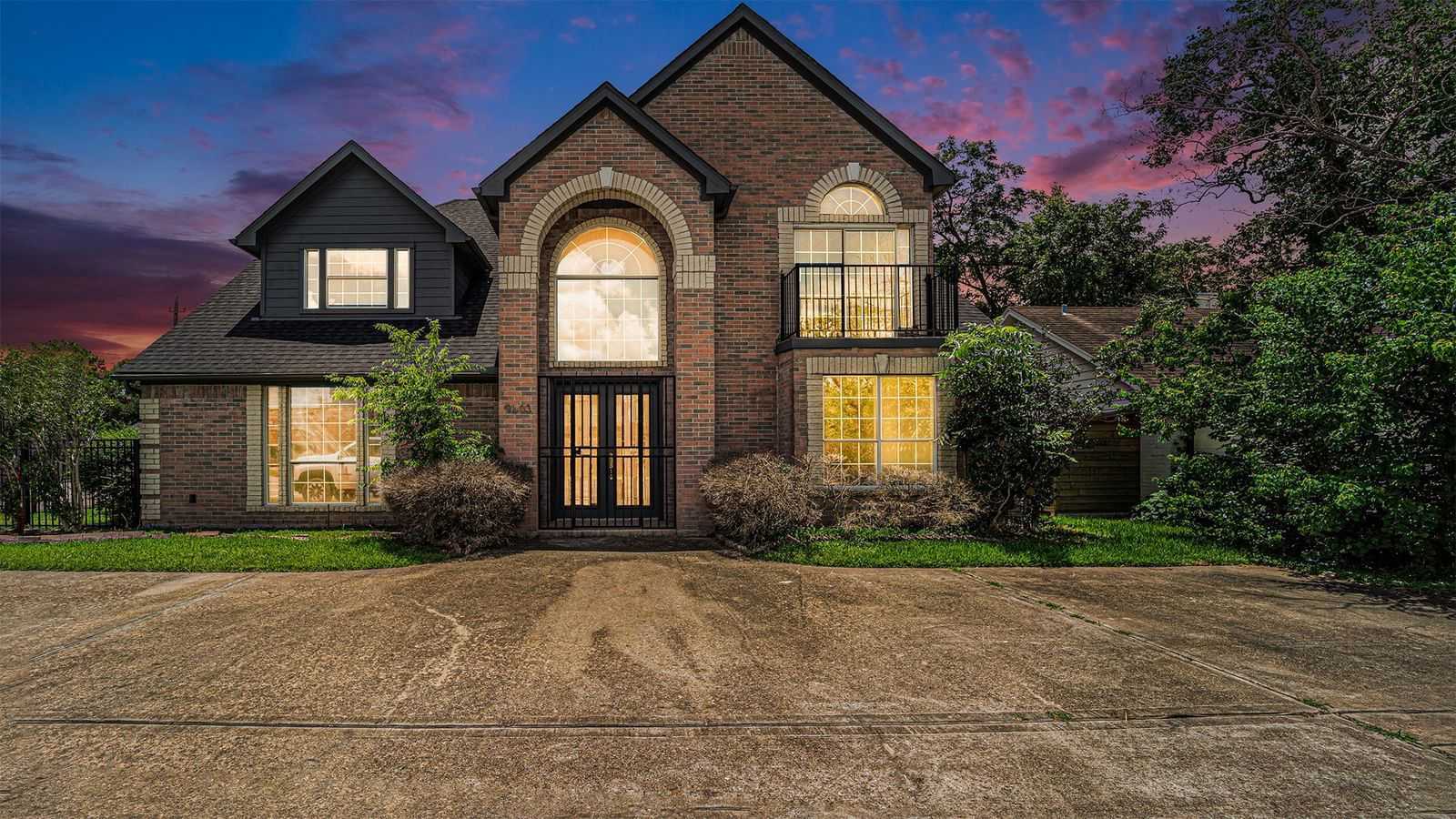 Real estate property located at 9603 Richmond Ave, Harris, TANGLEWILDE, Houston, TX, US