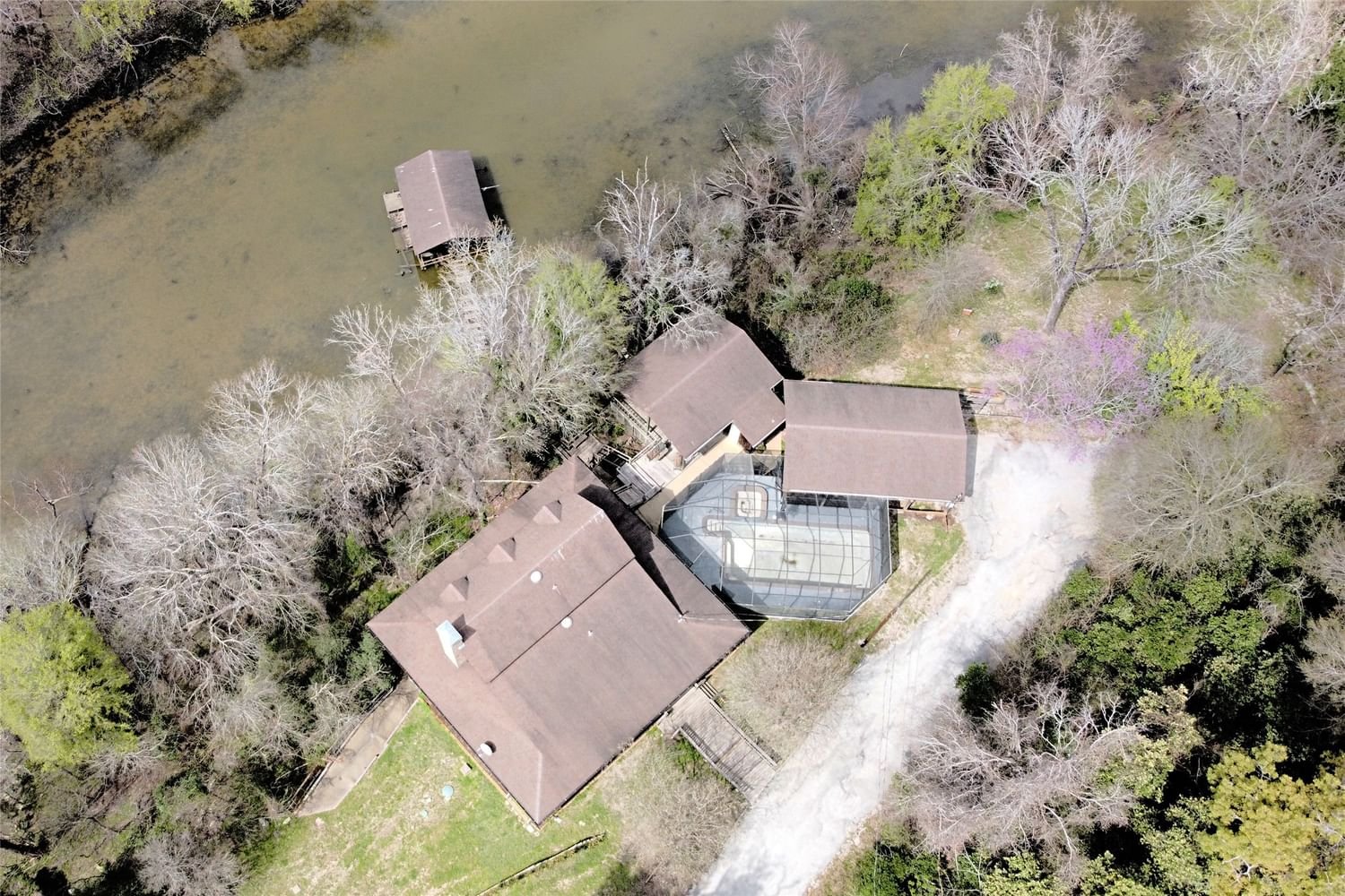 Real estate property located at 17 Lake, Walker, Newmans Sportsman Club, Huntsville, TX, US