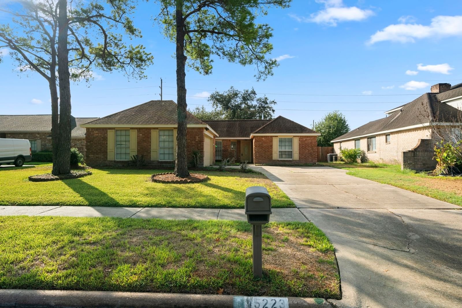 Real estate property located at 15223 Rio Plaza, Harris, Houston, TX, US