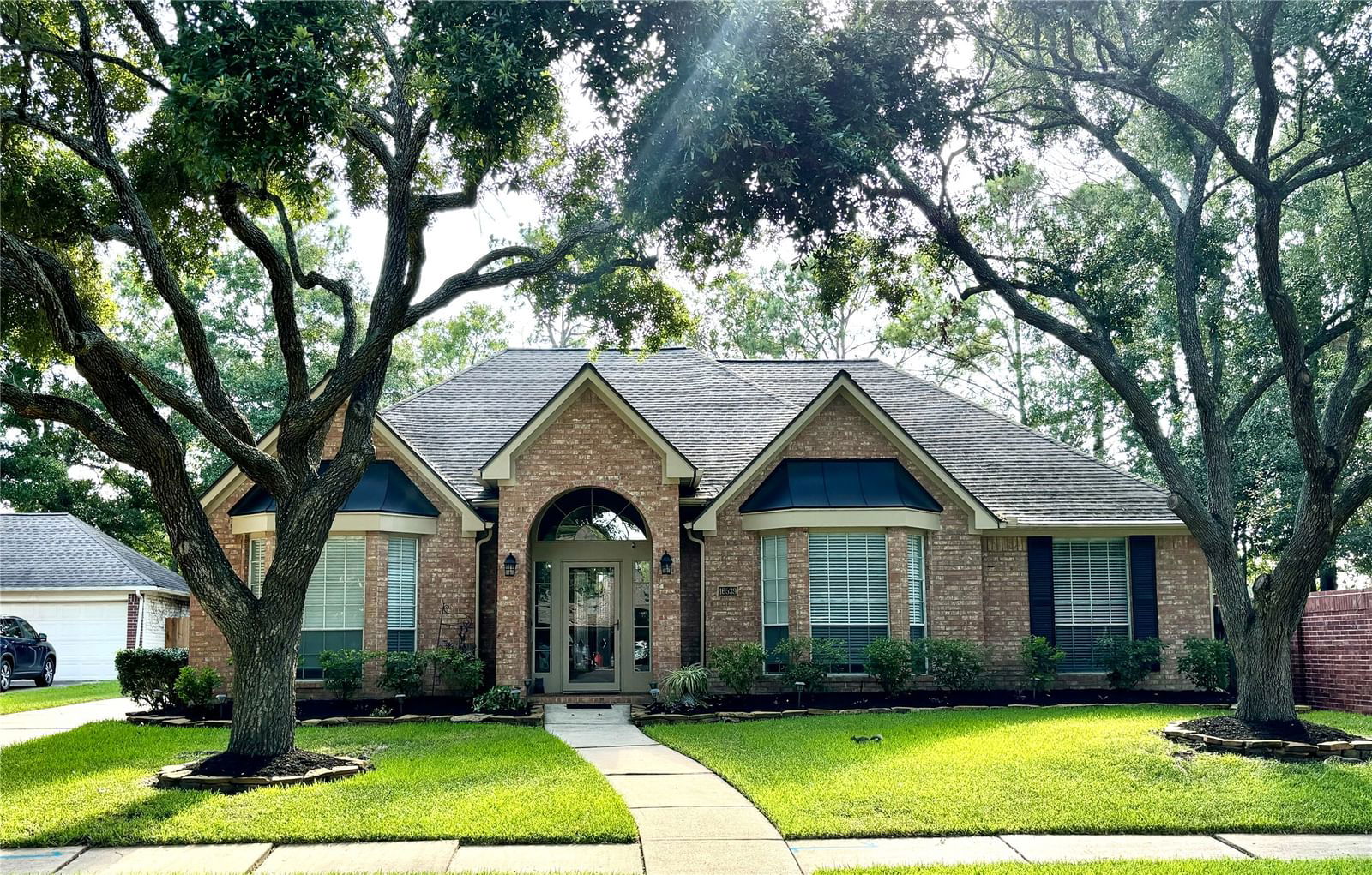 Real estate property located at 16539 Town Lake, Harris, Brookwood Sec 02, Houston, TX, US