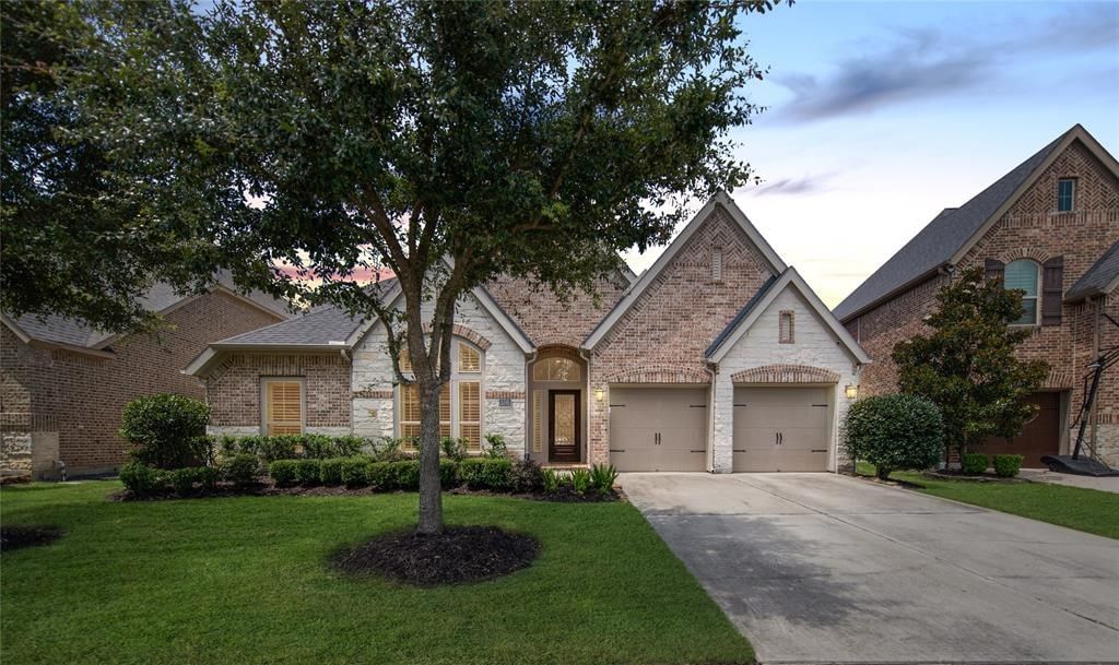 Real estate property located at 5310 Paintbrush Falls, Fort Bend, Creek Bend at Cross Creek, Fulshear, TX, US