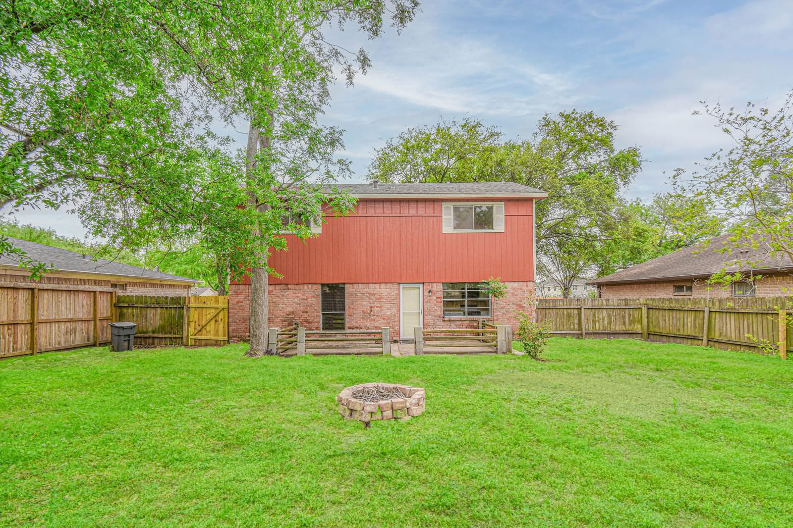 Real estate property located at 7114 Briarfield, Harris, Oakwood Glen, Spring, TX, US