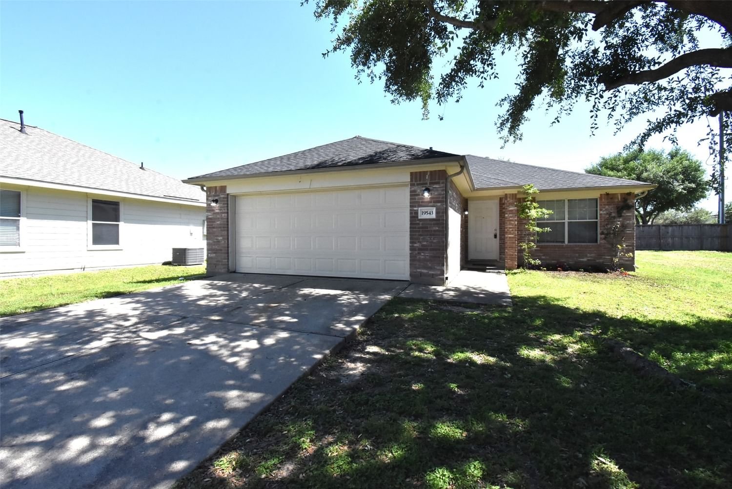 Real estate property located at 19543 Concho Springs Drive, Harris, Bear Creek Meadows, Katy, TX, US