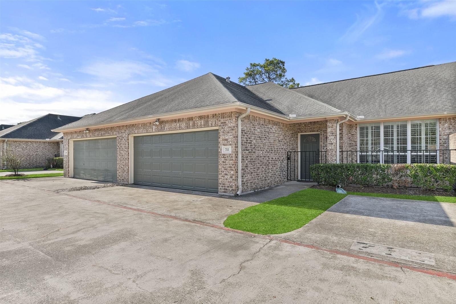 Real estate property located at 711 Cedarwood, Galveston, Friendswood, TX, US