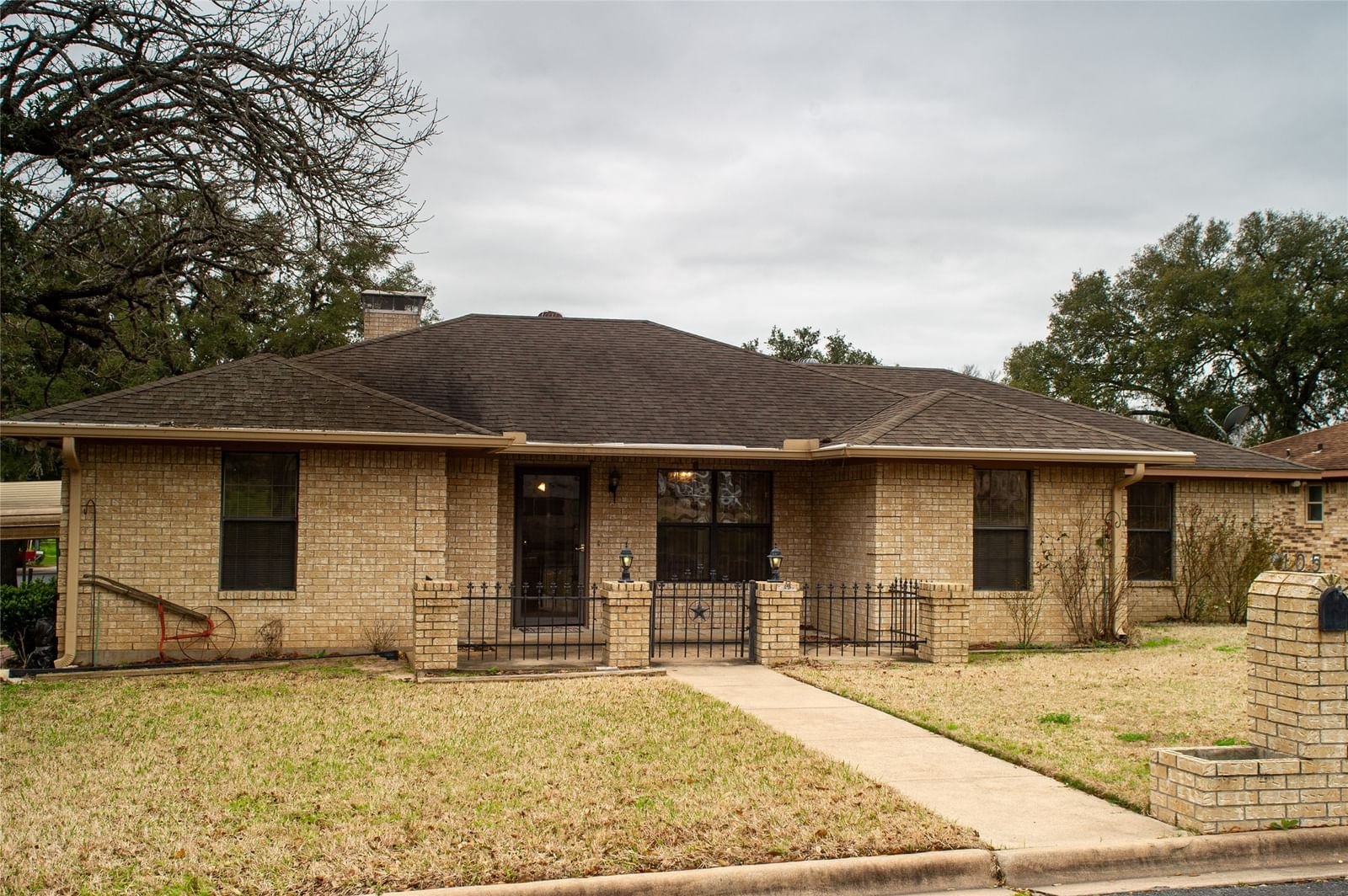 Real estate property located at 105 Lee, Fayette, Roitsch 450, La Grange, TX, US