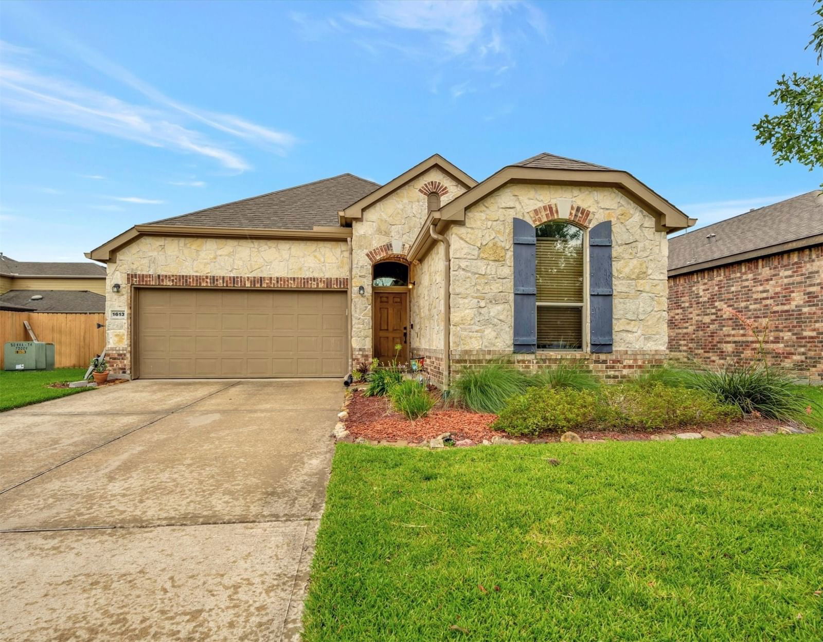 Real estate property located at 1613 Cintola, Galveston, Tuscan Lakes Sec Sf 50-4-1 20, League City, TX, US