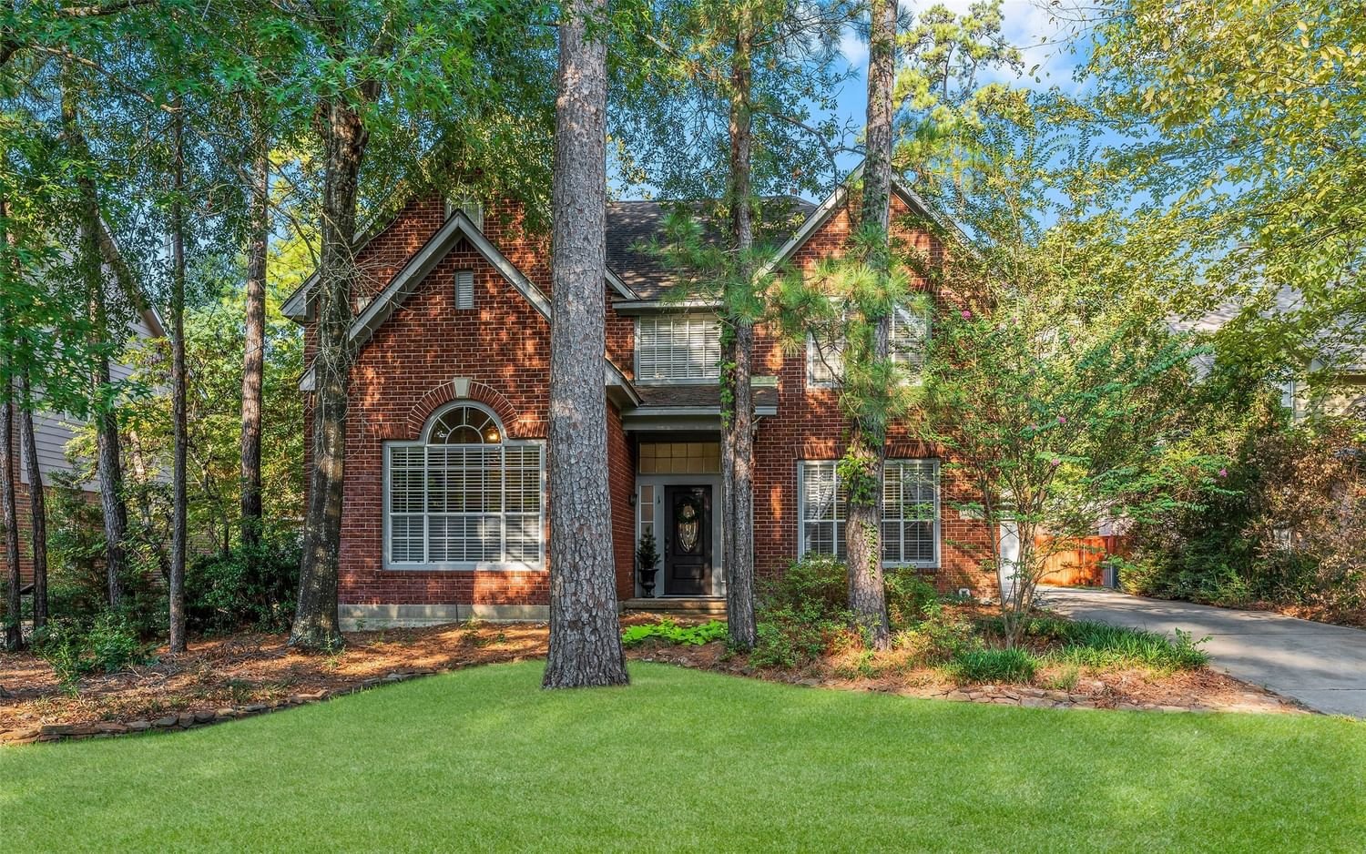 Real estate property located at 31 Petalcup, Montgomery, The Woodlands, TX, US