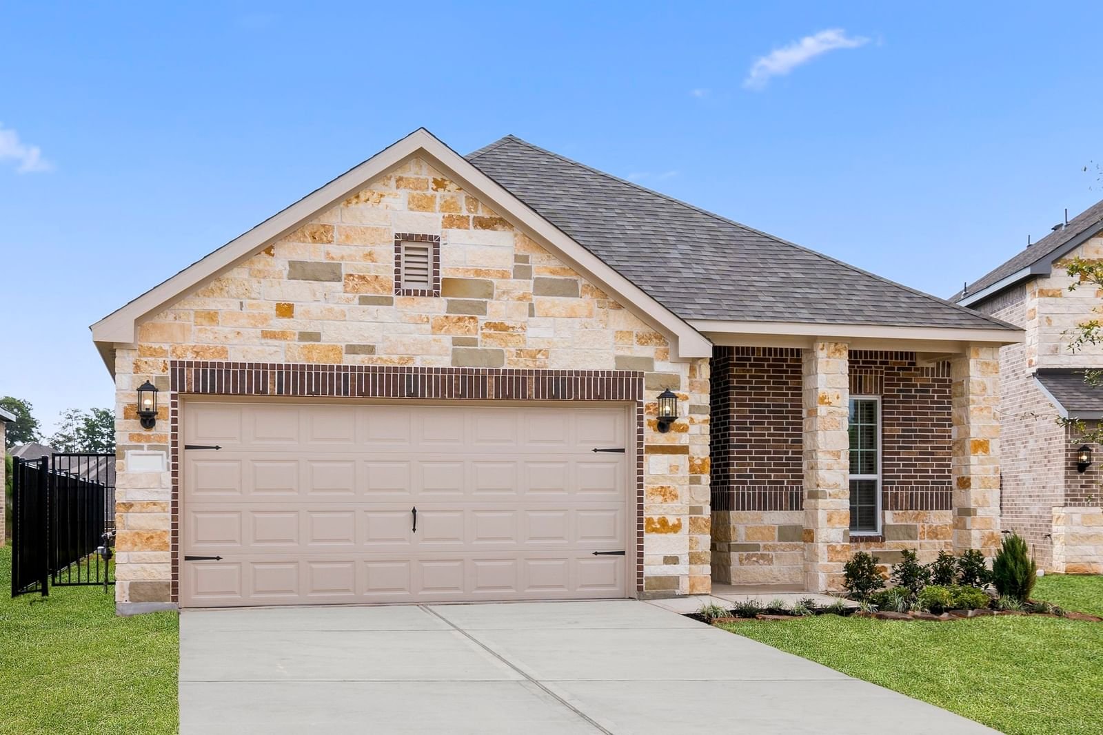 Real estate property located at 719 Fallen Hemlock, Montgomery, Wedgewood Forest, Conroe, TX, US