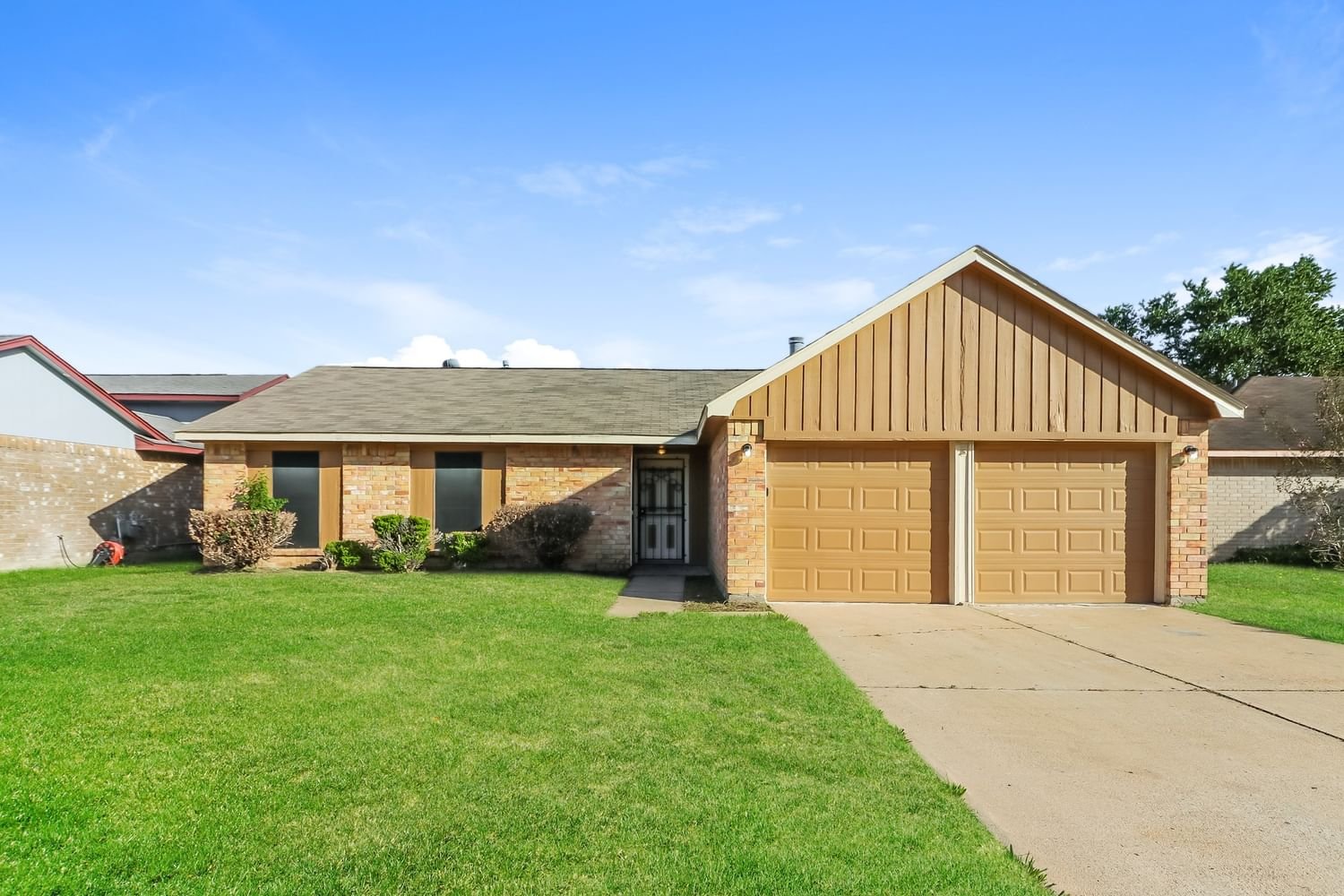 Real estate property located at 514 Saberwood, Fort Bend, Hunters Glen Sec 4, Missouri City, TX, US