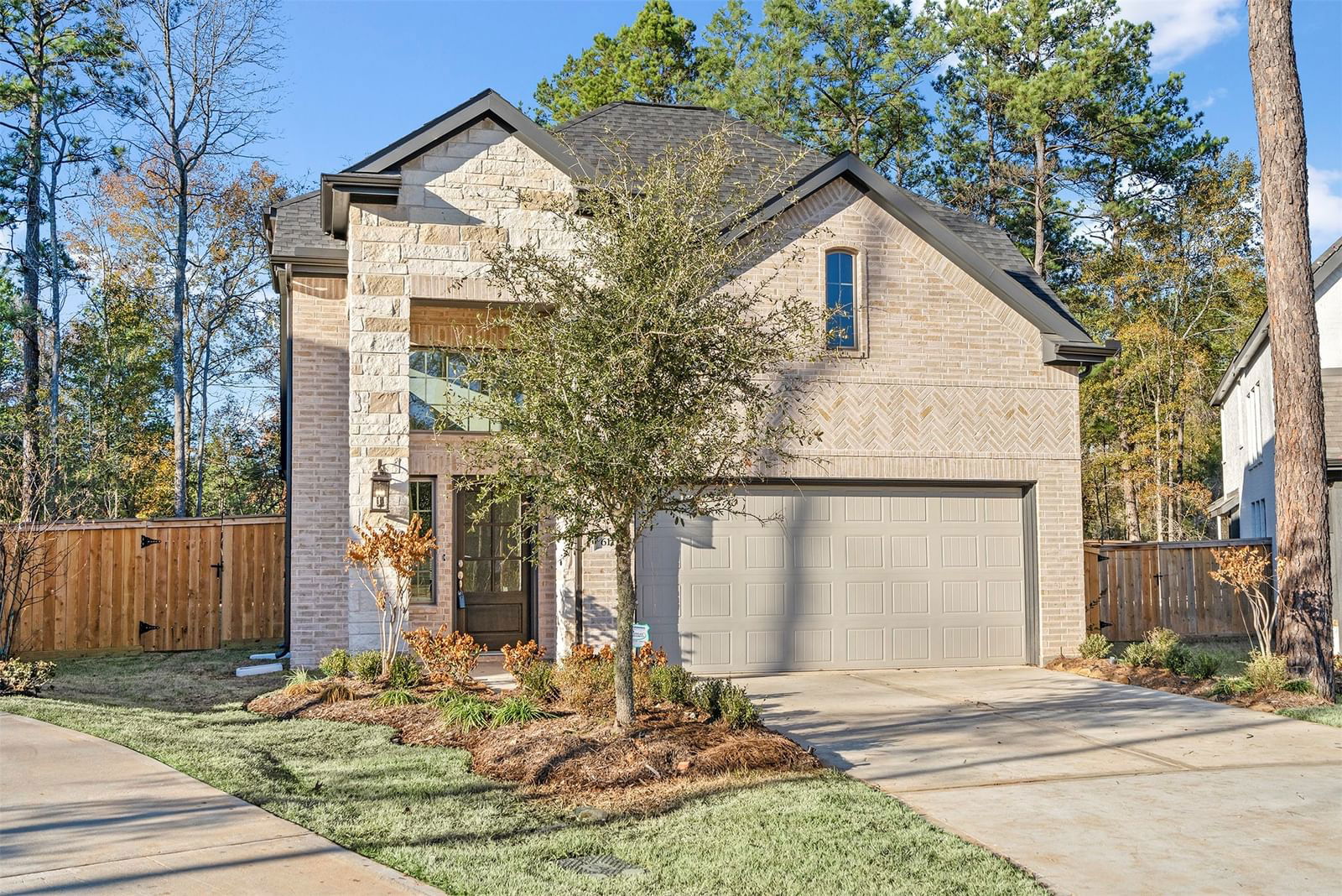 Real estate property located at 611 Pecan Hickory, Montgomery, The Woodlands Hills, Conroe, TX, US