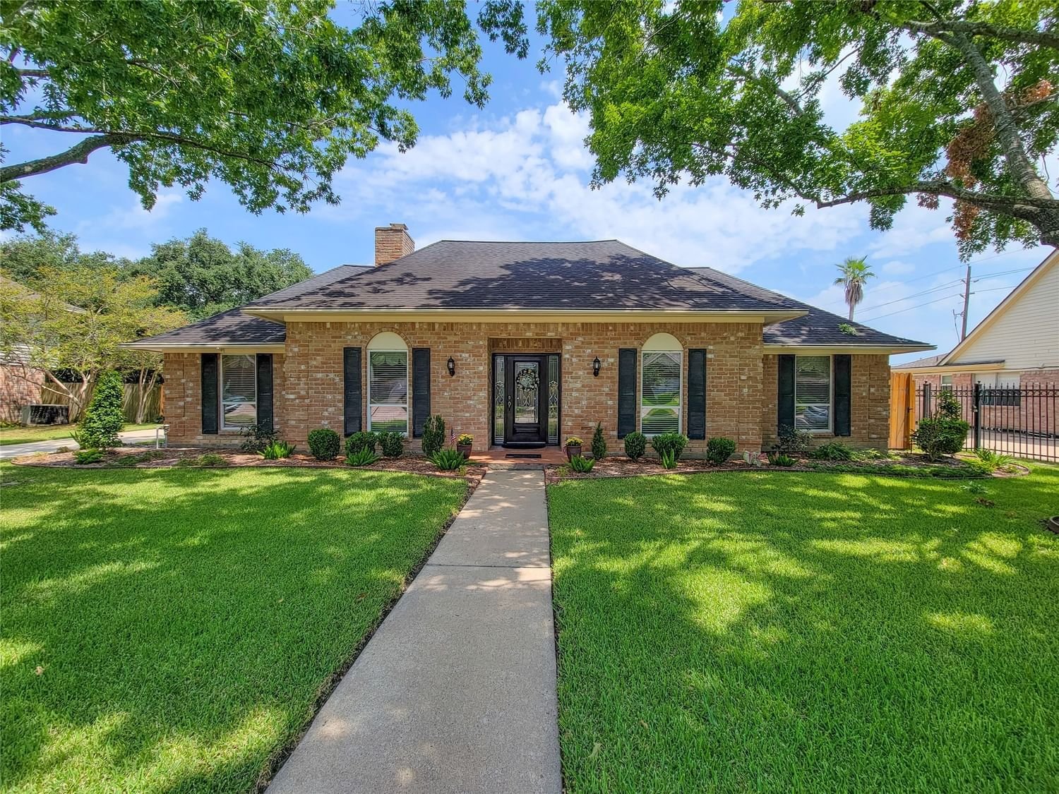 Real estate property located at 18006 Oak Hampton, Harris, Houston, TX, US