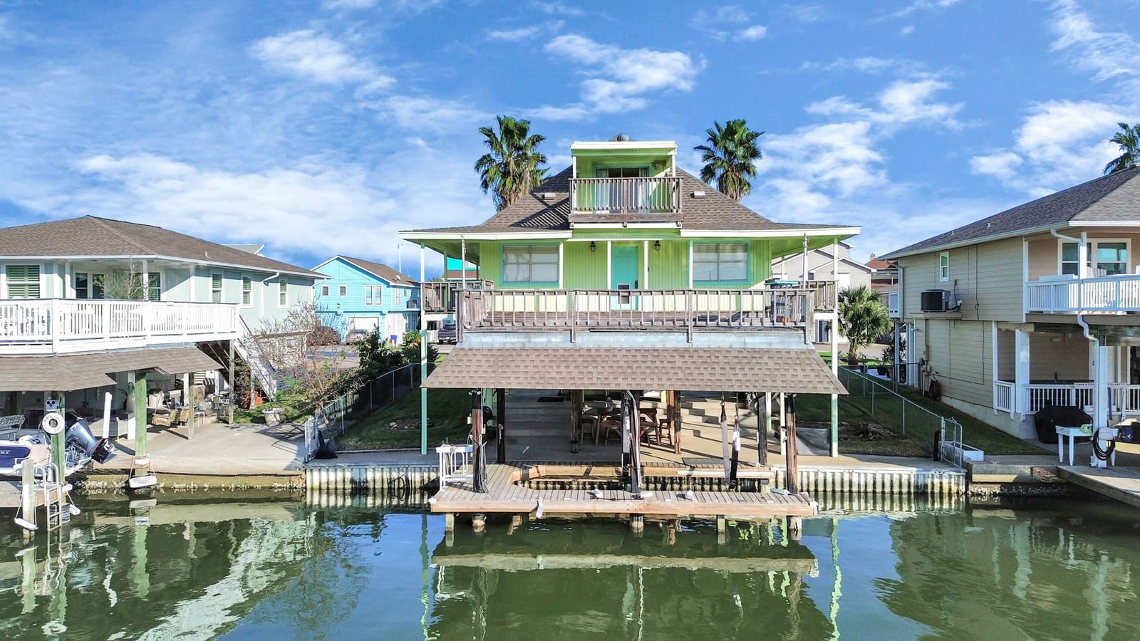 Real estate property located at 205 Bora Bora, Galveston, Tiki Island, Tiki Island, TX, US