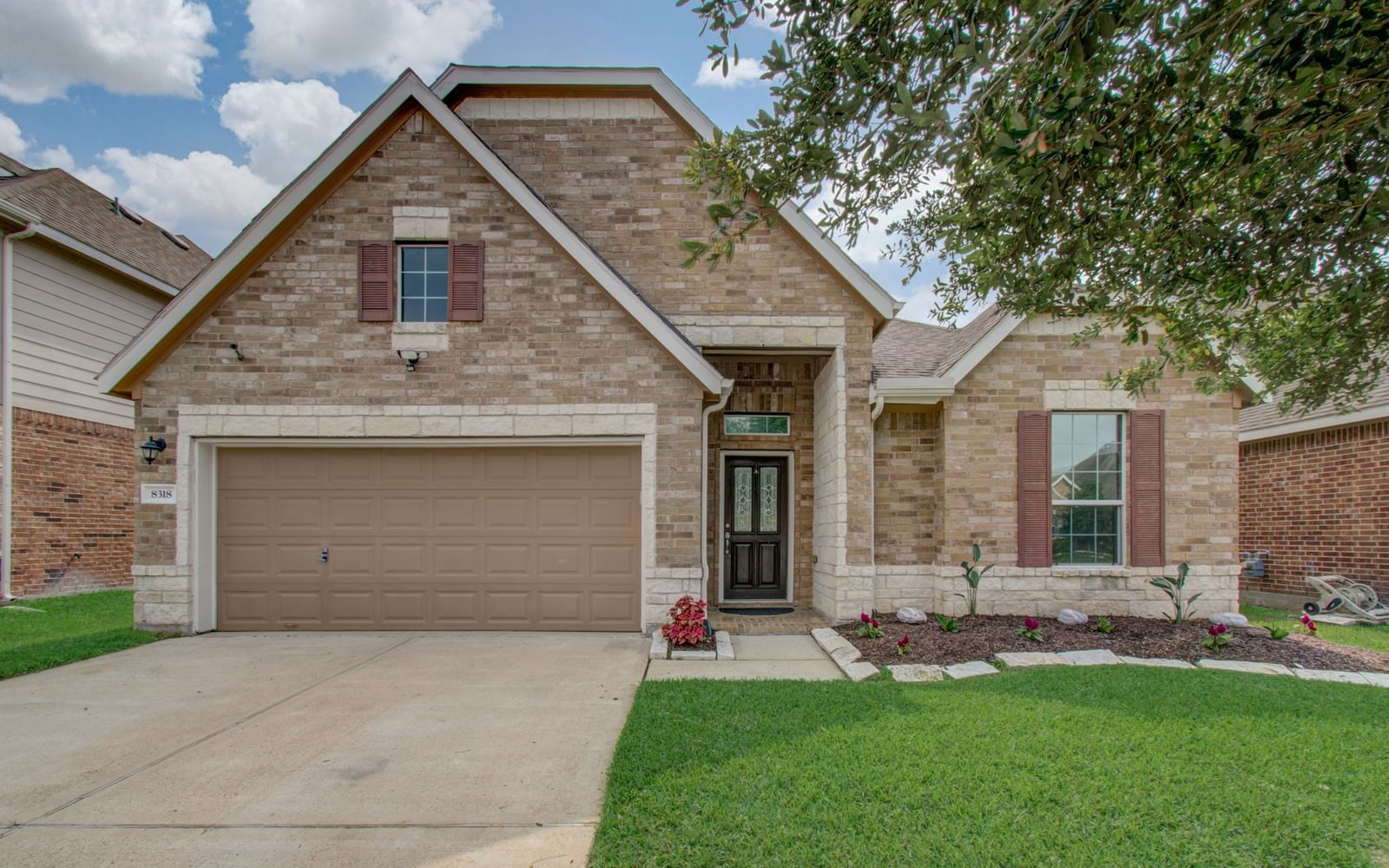 Real estate property located at 8318 Quiet Bay, Chambers, Legends Bay Sec 4, Baytown, TX, US