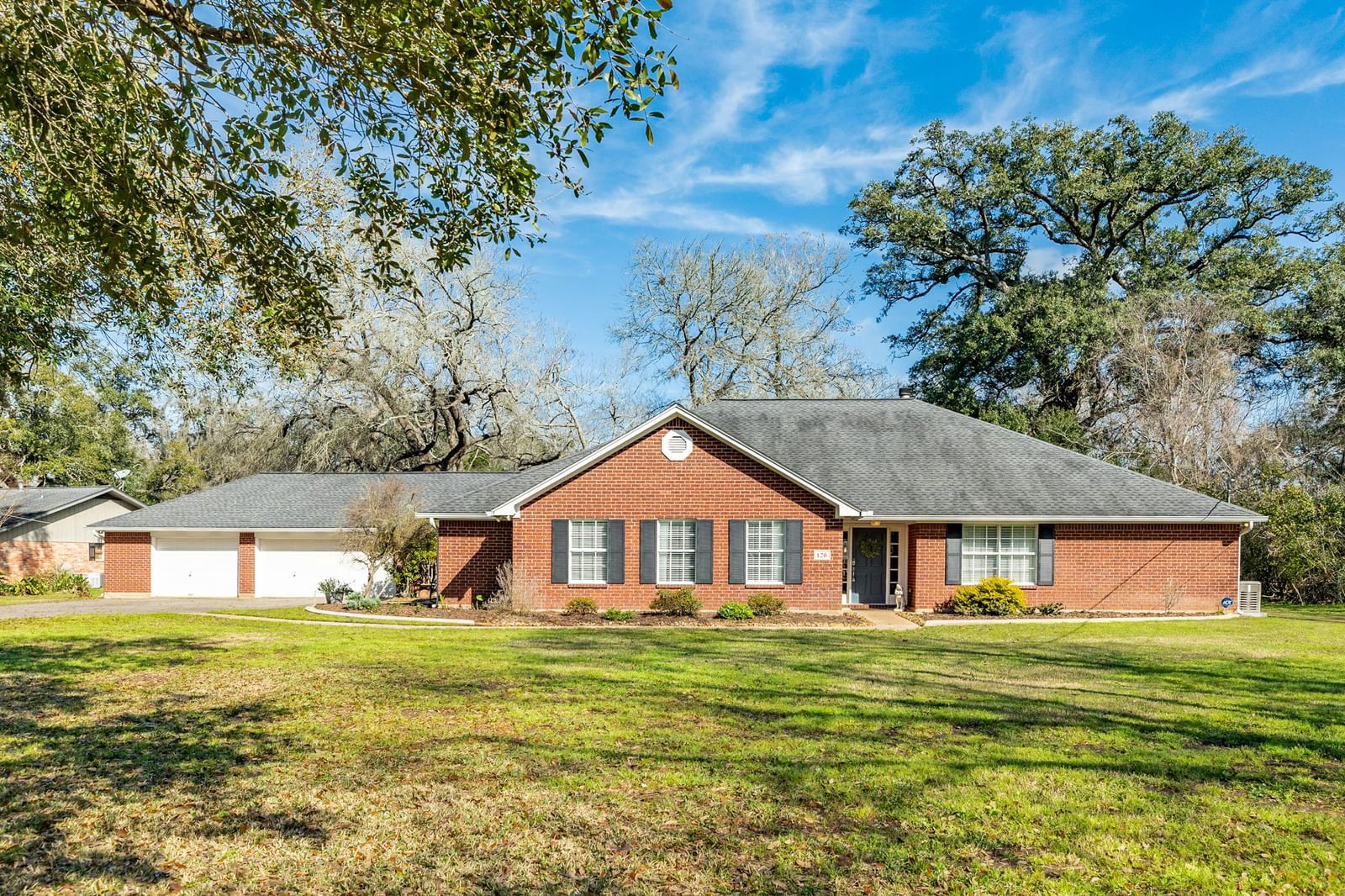 Real estate property located at 126 Sleepy Hollow, Brazoria, J E Groce, Lake Jackson, TX, US