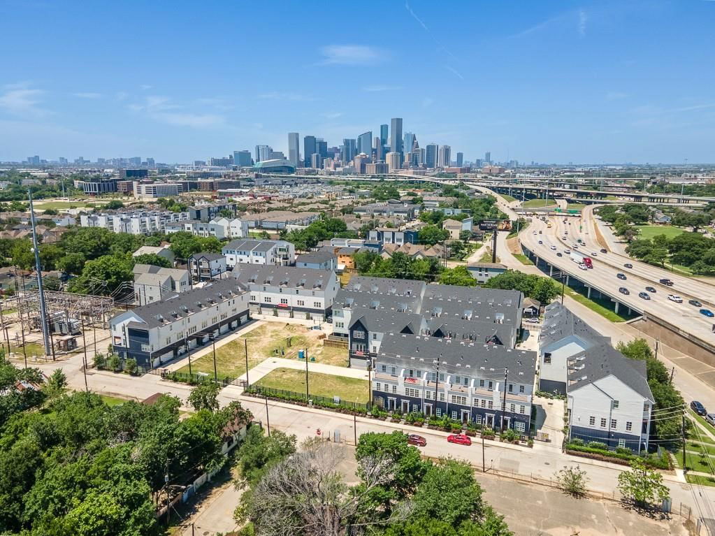 Real estate property located at 726 Cage, Harris, Cage St. Landing, Houston, TX, US