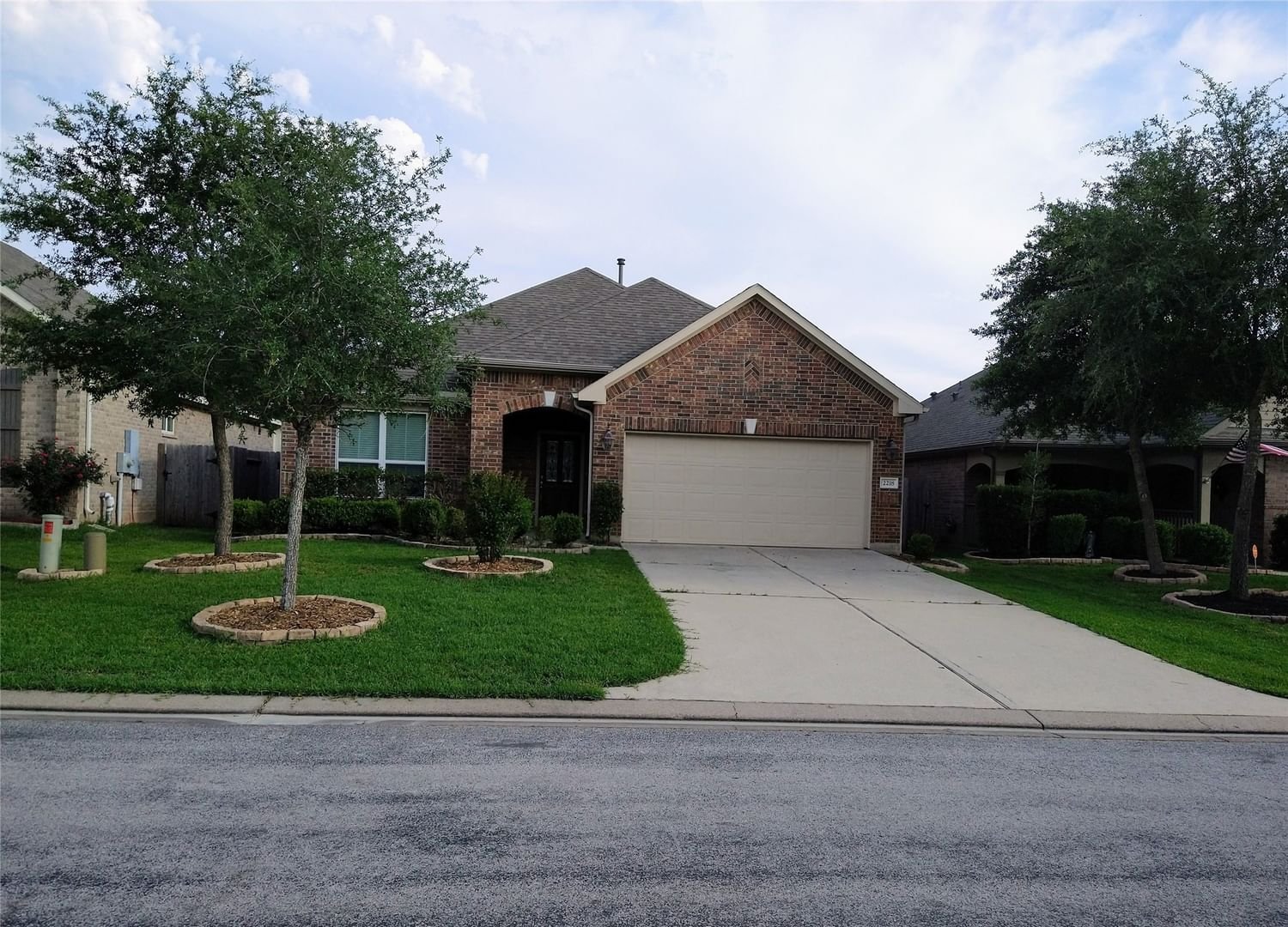 Real estate property located at 2218 Maple Point, Montgomery, Cedar Woods, Conroe, TX, US