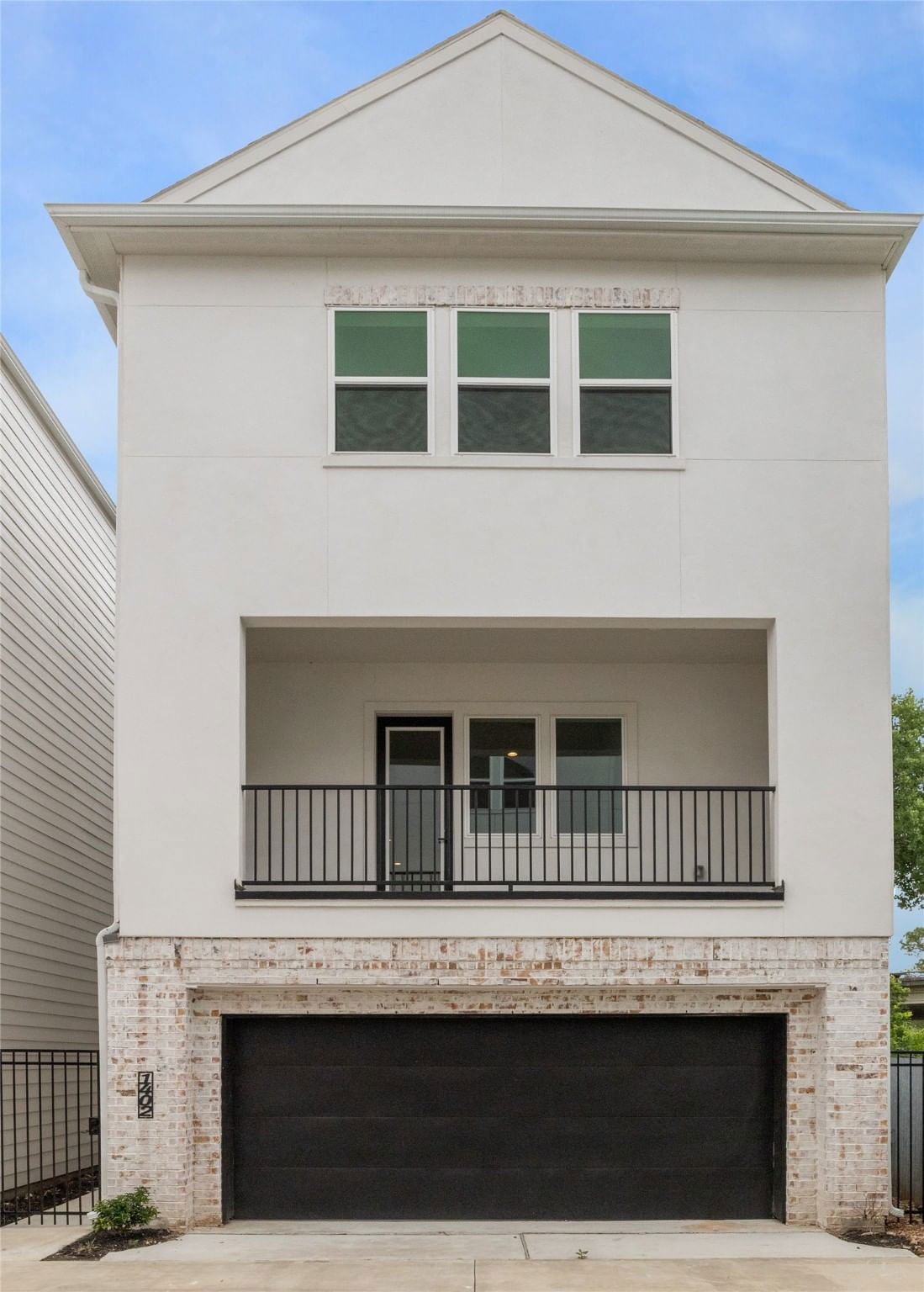 Real estate property located at 1402 Cleburne, Harris, Cleburne Street Landing, Houston, TX, US