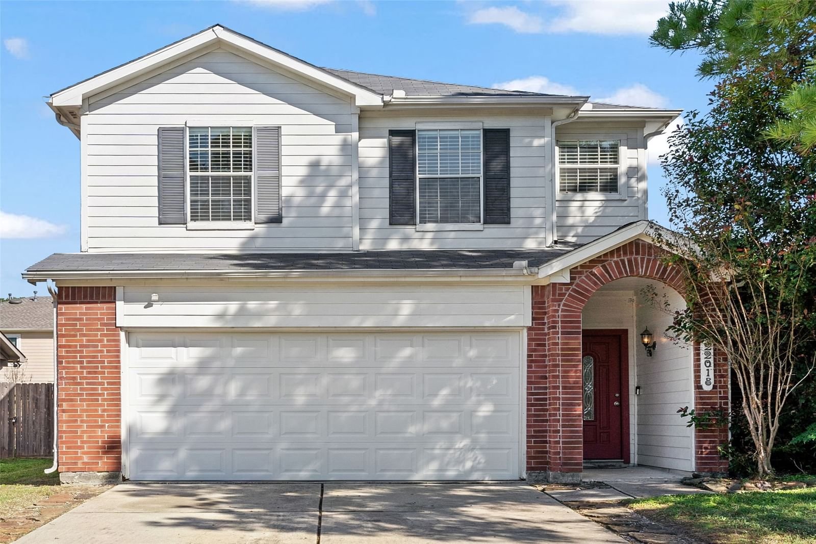 Real estate property located at 22018 Holly Branch, Harris, Willow Dell, Tomball, TX, US