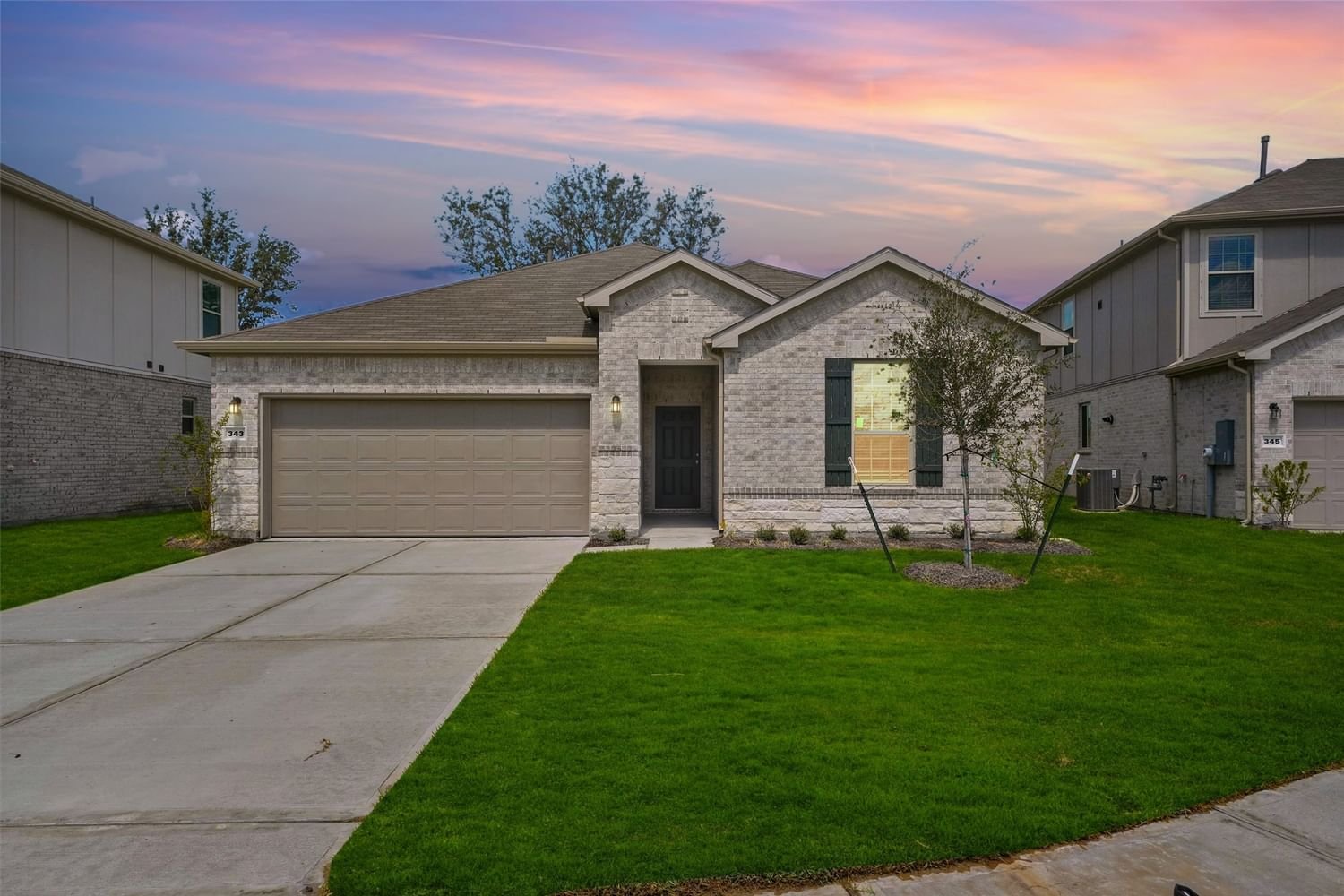 Real estate property located at 343 Appaloosa, Brazoria, Alvin, TX, US