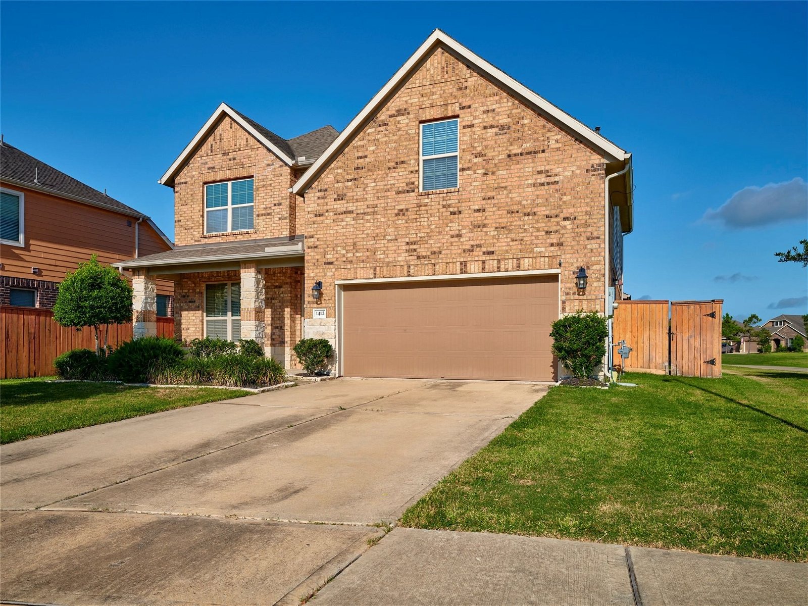 Real estate property located at 1412 Maverick Shadow, Brazoria, Pearland, TX, US
