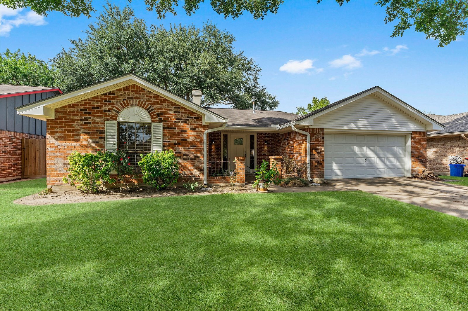 Real estate property located at 4306 Longhorn, Harris, Chaparral Village, Baytown, TX, US