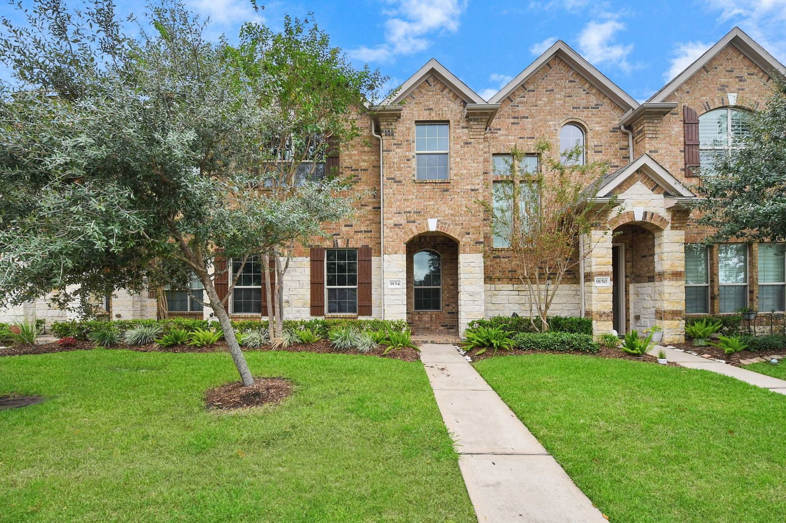 Real estate property located at 9154 Sunlight Oak, Harris, Vintage Royale, Houston, TX, US