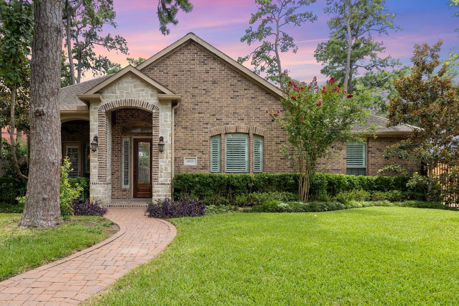 Real estate property located at 10035 Valley Forge, Harris, Briargrove Park Sec 01, Houston, TX, US