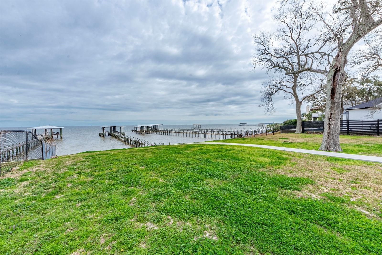 Real estate property located at 3119 Bayshore, Galveston, Bayview Add, Bacliff, TX, US