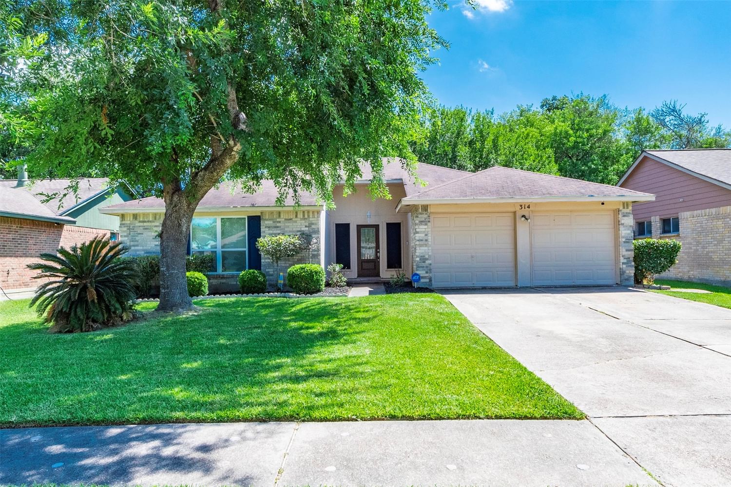 Real estate property located at 314 Knoll Forest, Galveston, Meadow Bend, League City, TX, US