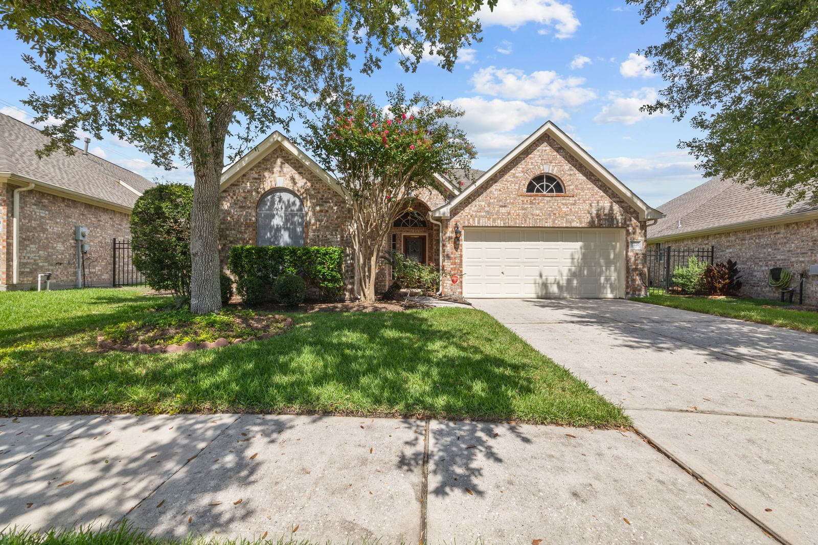 Real estate property located at 12448 Rutgers Park, Harris, University Park Patio Homes 04, Pasadena, TX, US