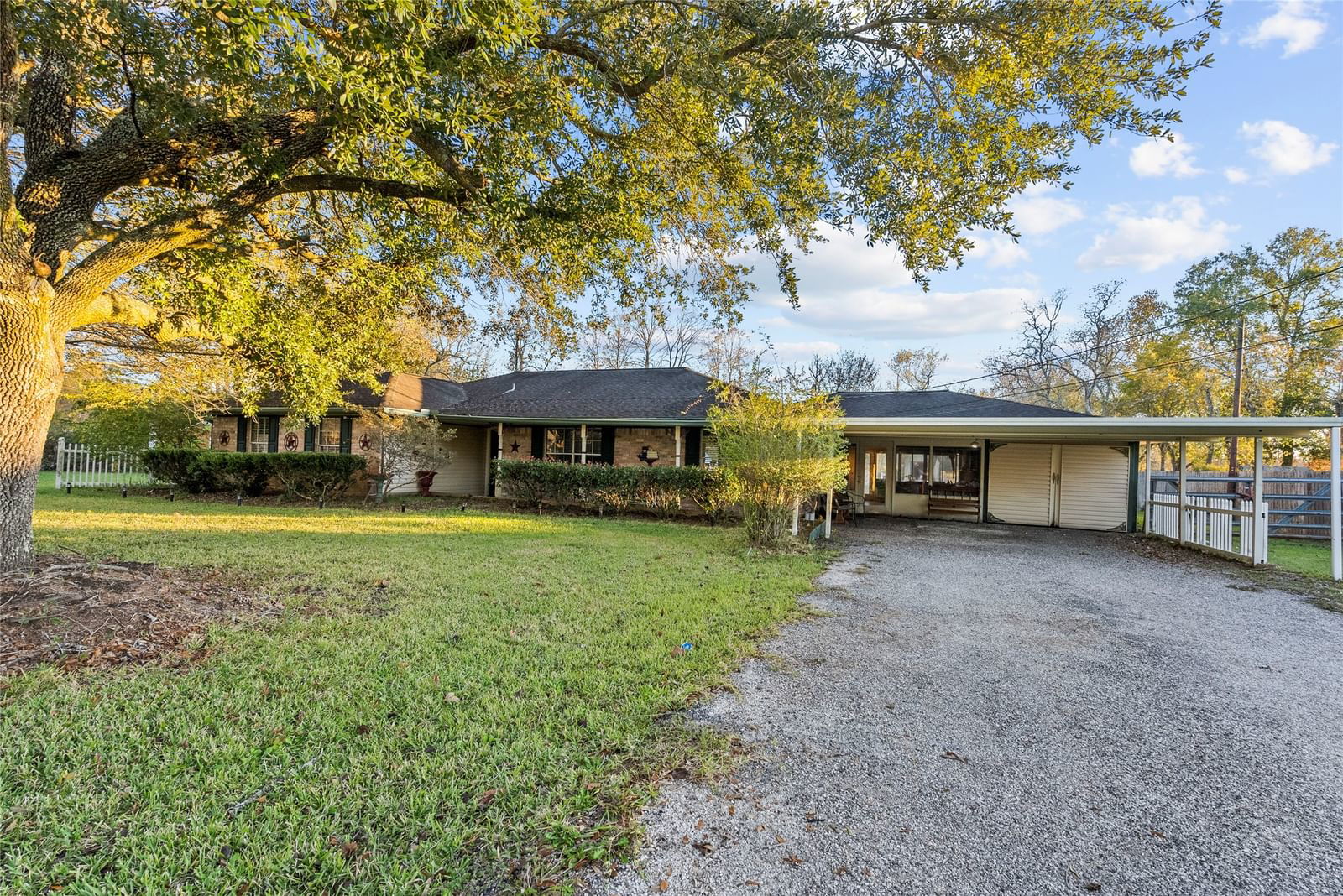 Real estate property located at 2128 Lakeside, Harris, Lakeside Estates, Crosby, TX, US