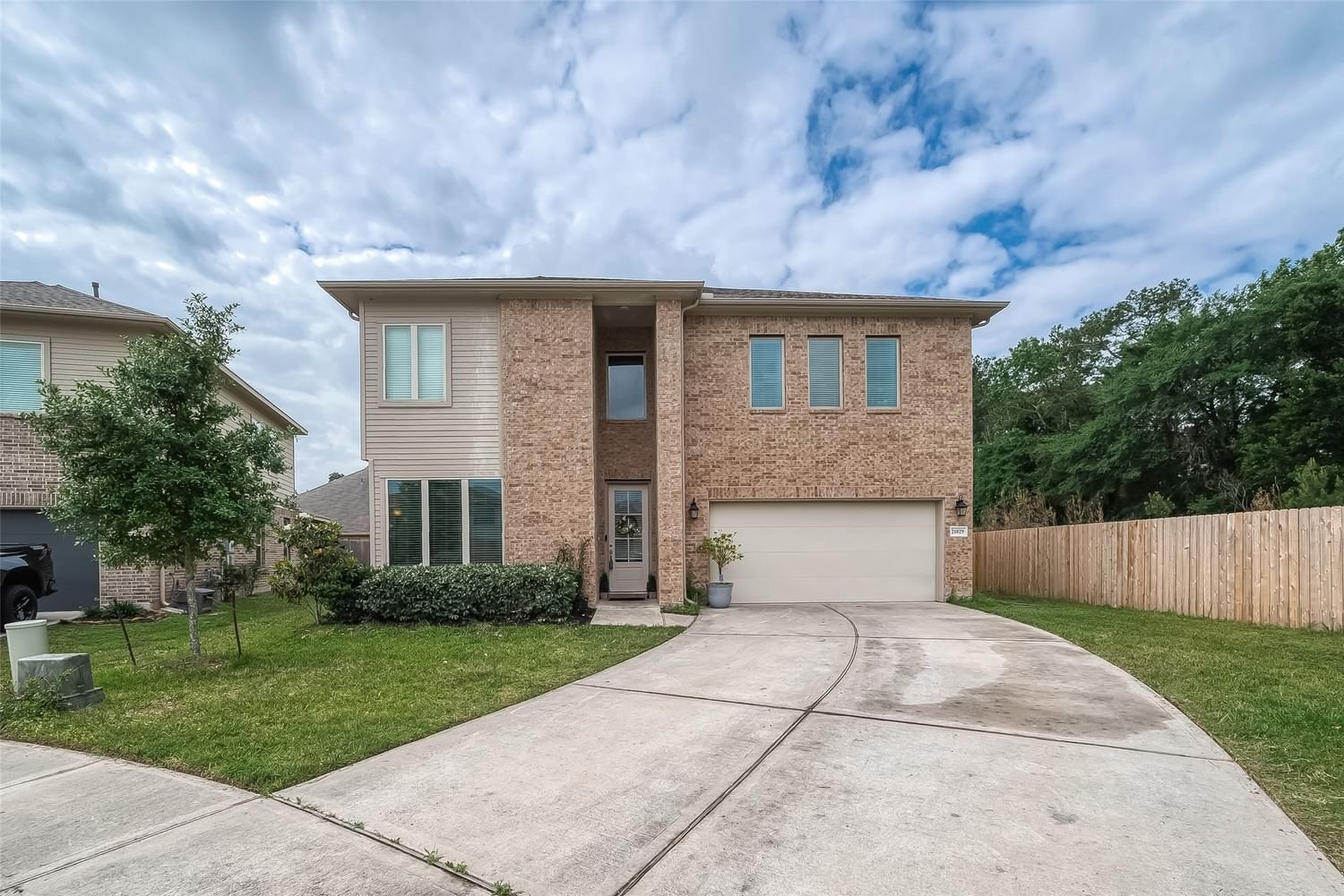 Real estate property located at 21029 Crinet Square, Montgomery, Kings Mill 11, Kingwood, TX, US