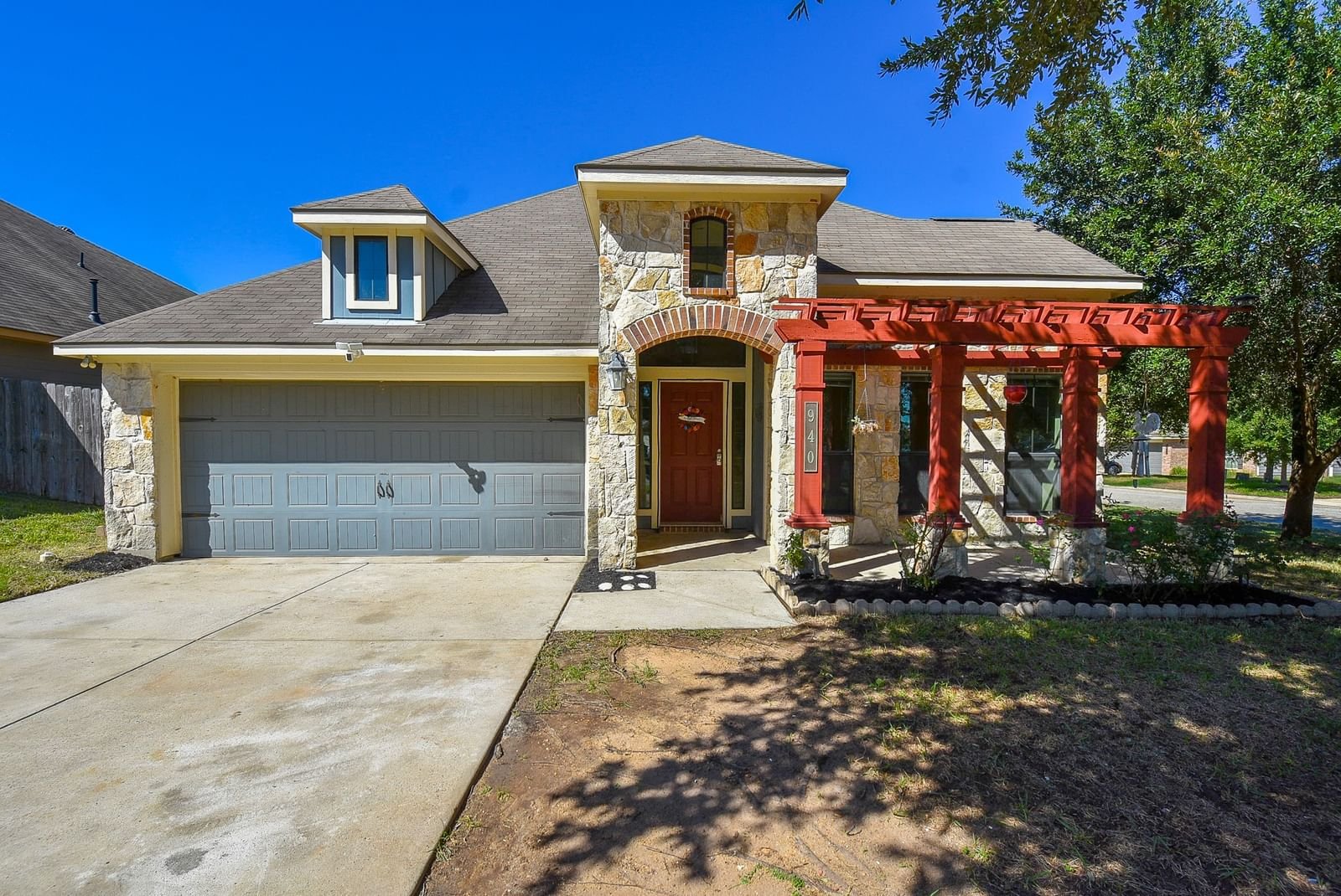 Real estate property located at 940 Oak Lynn, Montgomery, Olde Oaks 02, Willis, TX, US